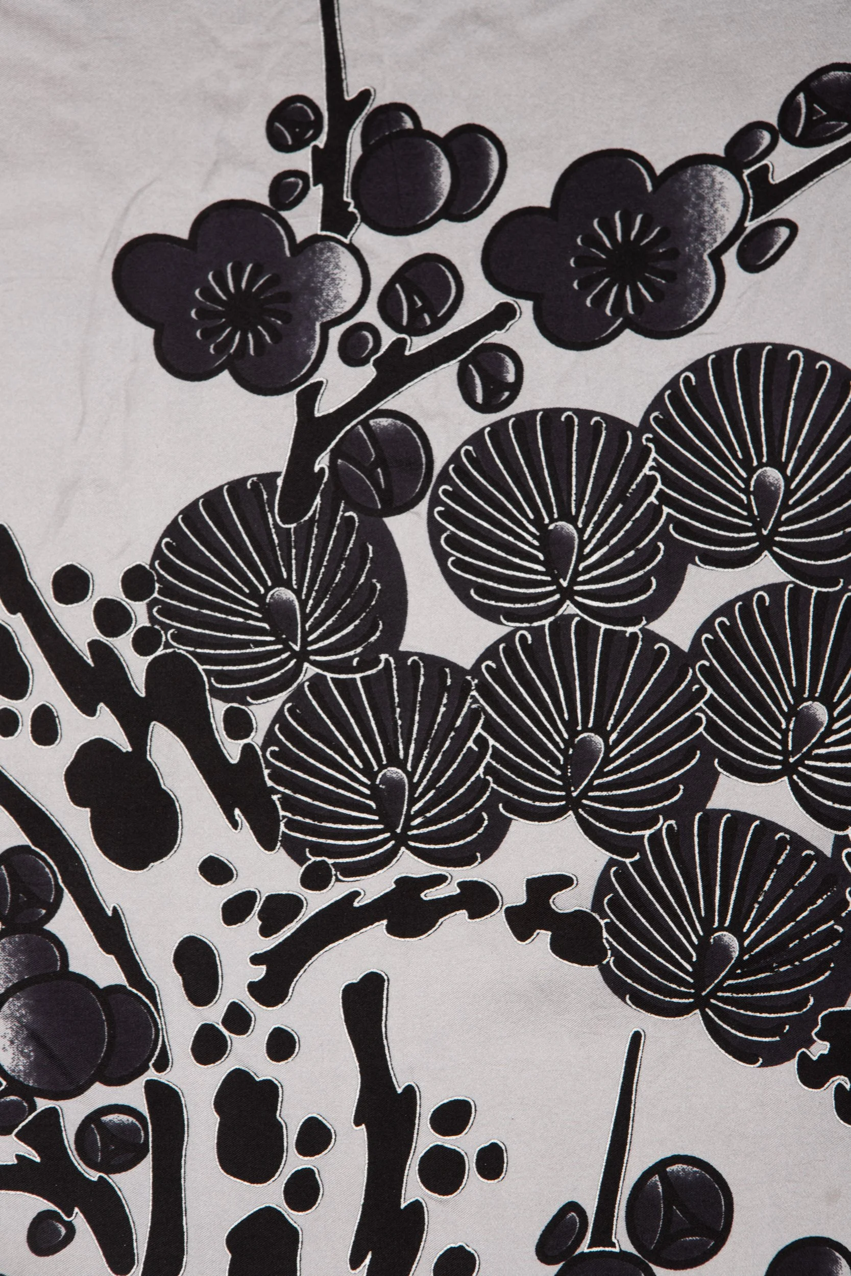 black_ crepe_silk_scarve_0039.jpg