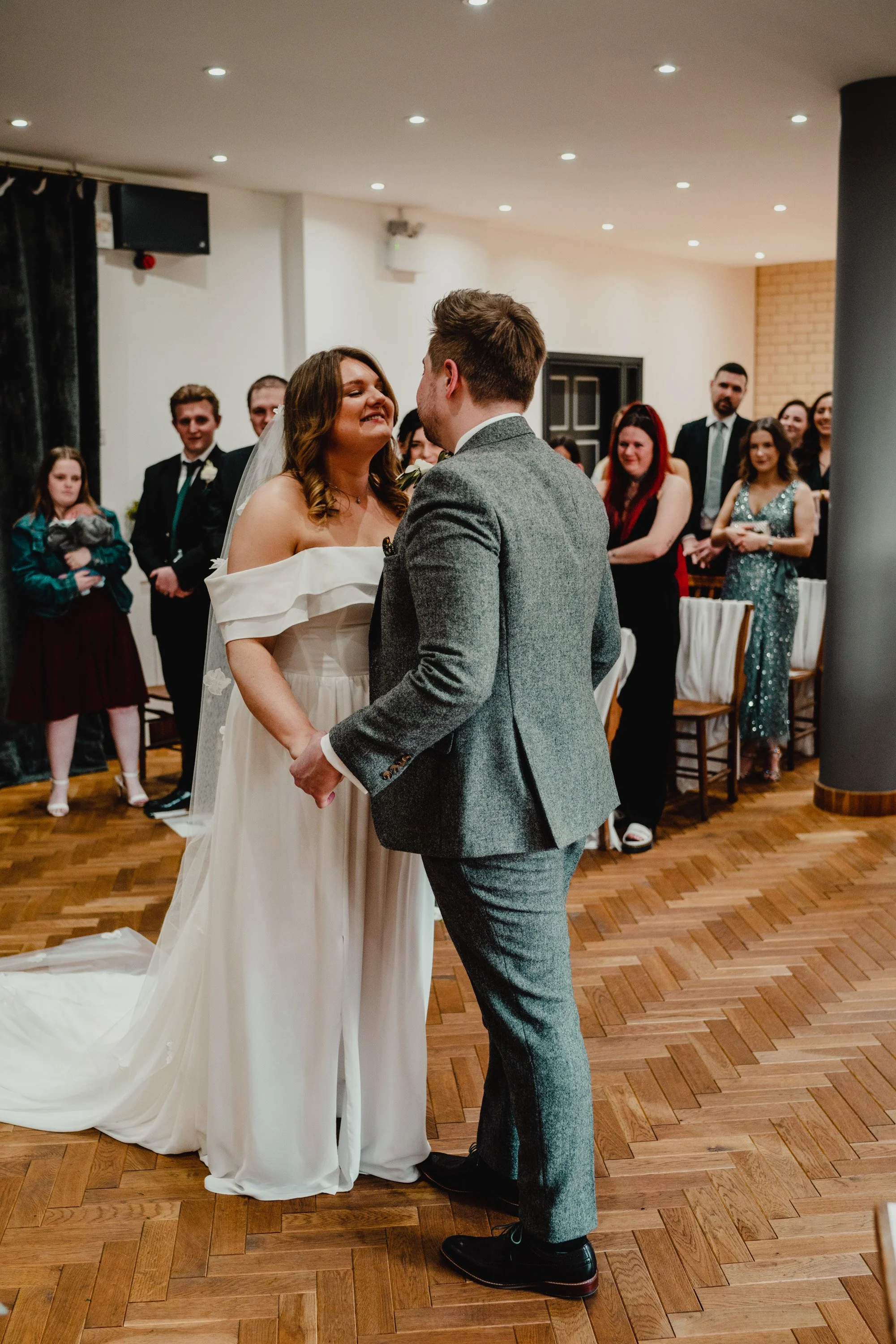 pumping-house-nottingham-wedding-54.jpg