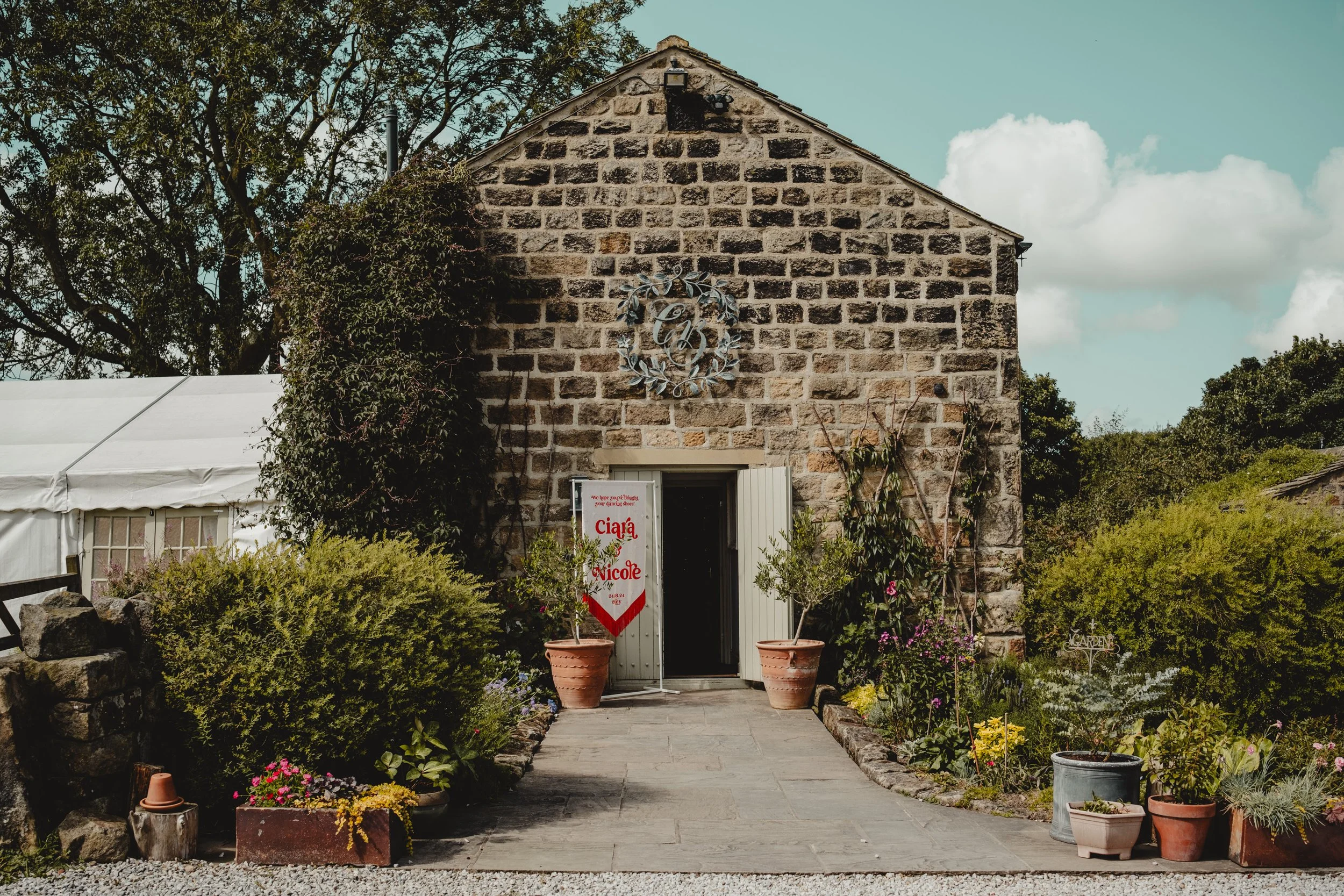 Chilli Barn Wedding Photos-2.jpg