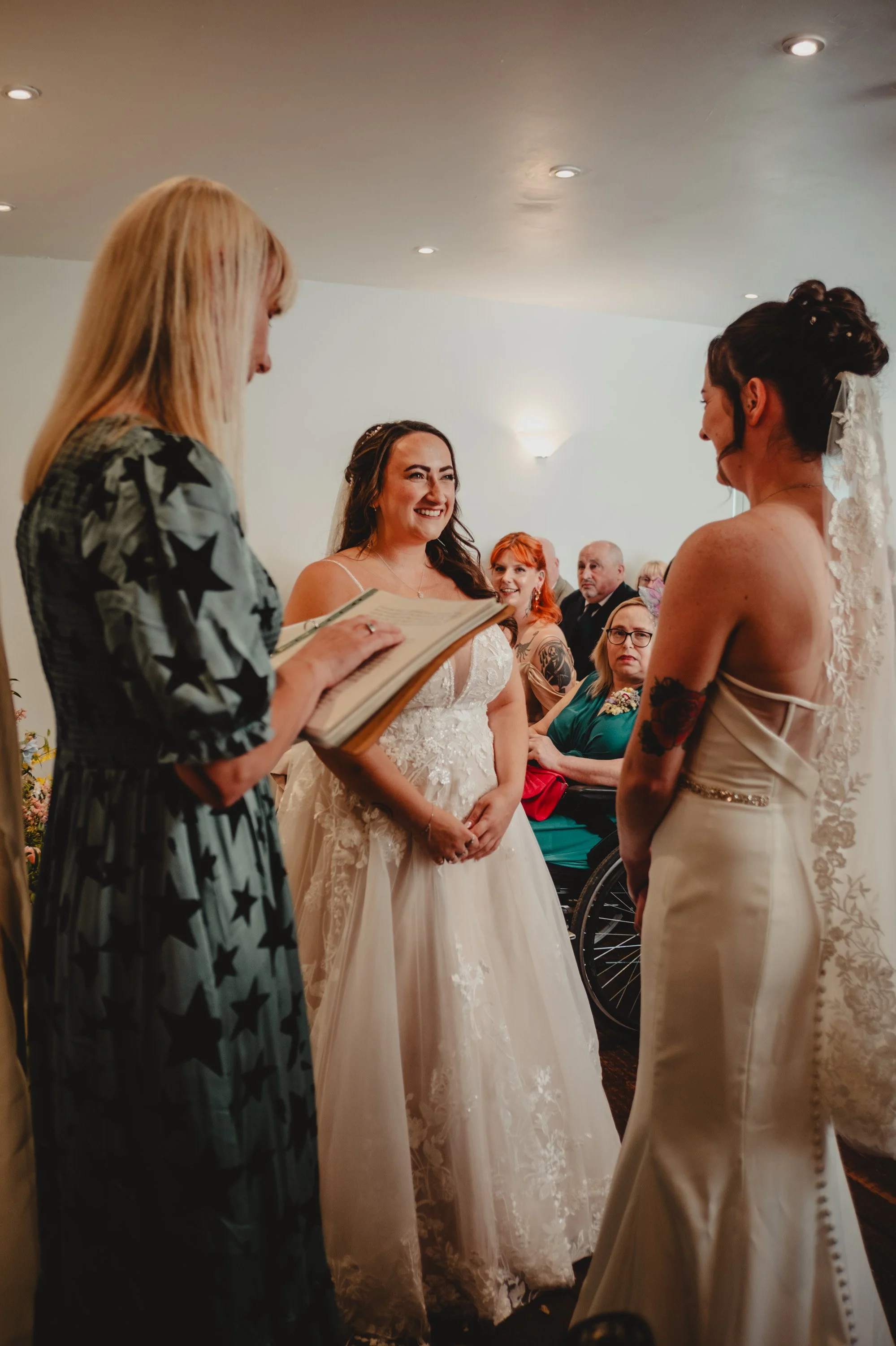Chilli Barn Wedding Photos-7.jpg