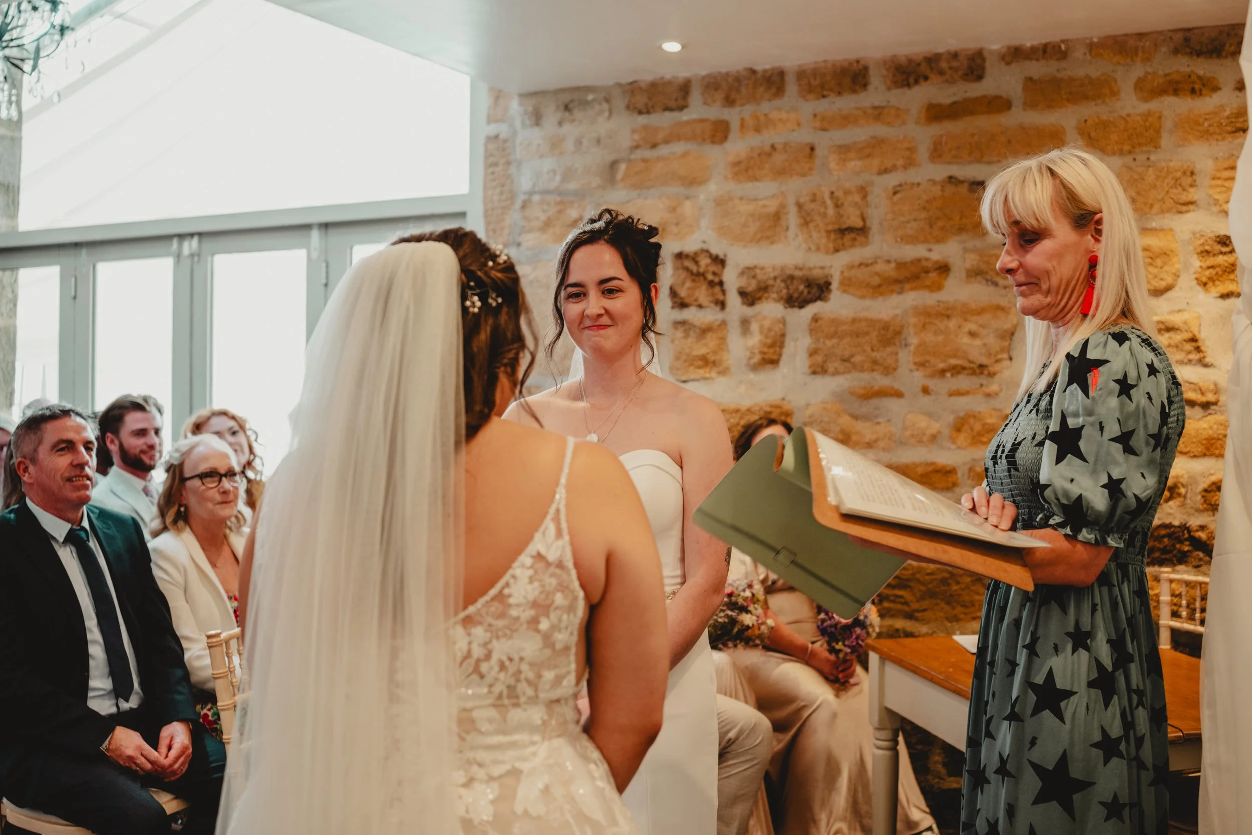 Chilli Barn Wedding Photos-12.jpg