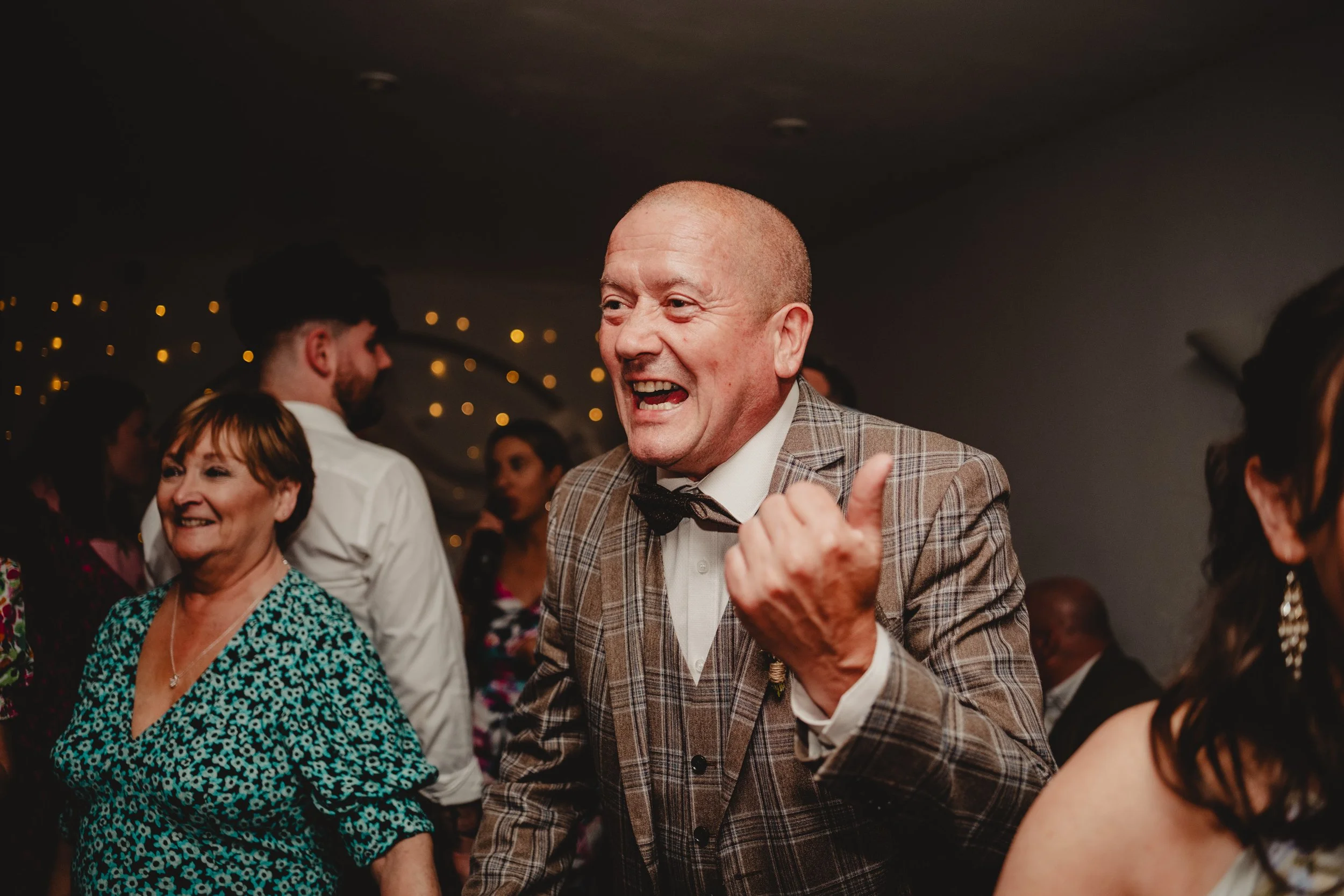 Chilli Barn Wedding Photos-77.jpg