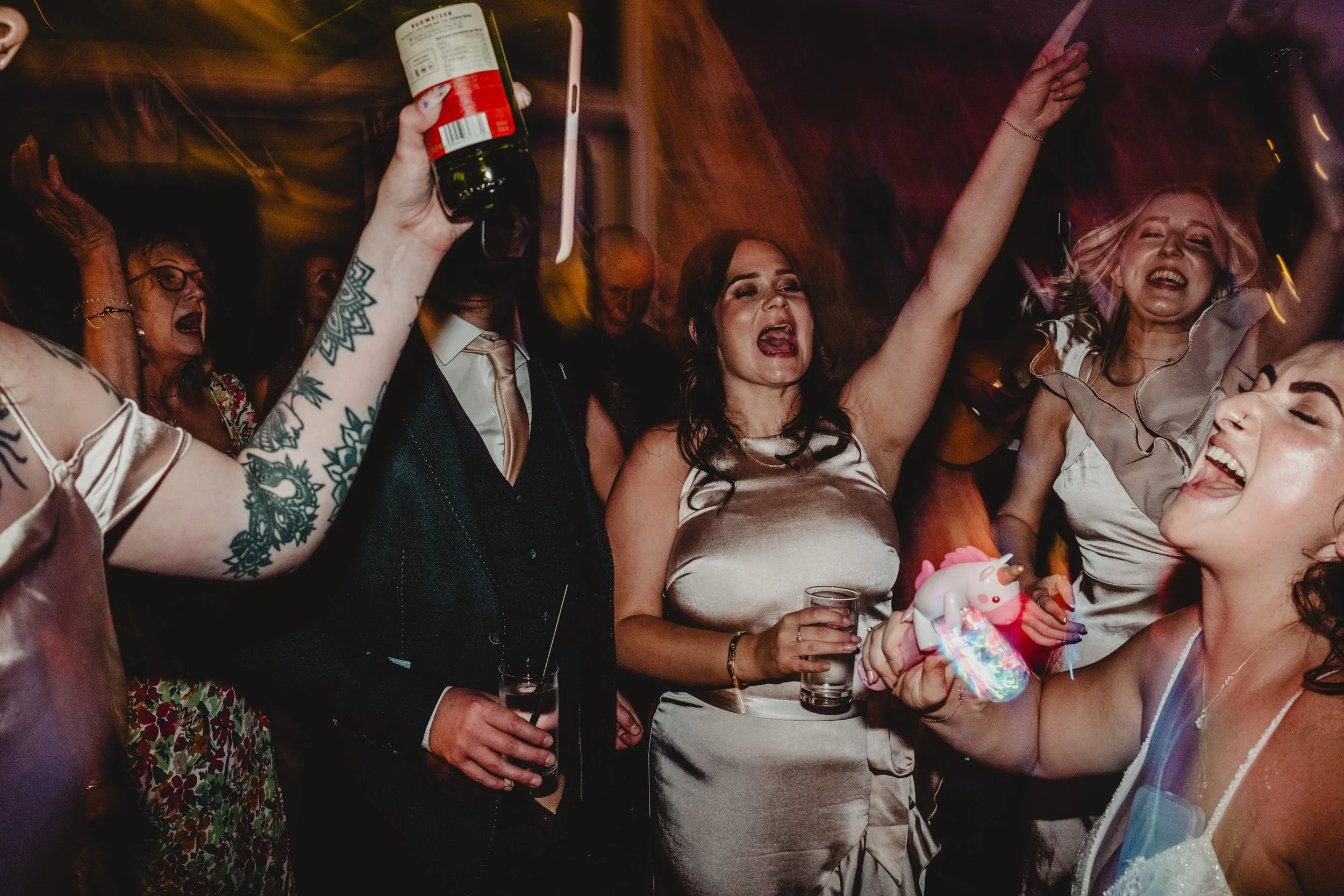 Chilli Barn Wedding Photos-89.jpg
