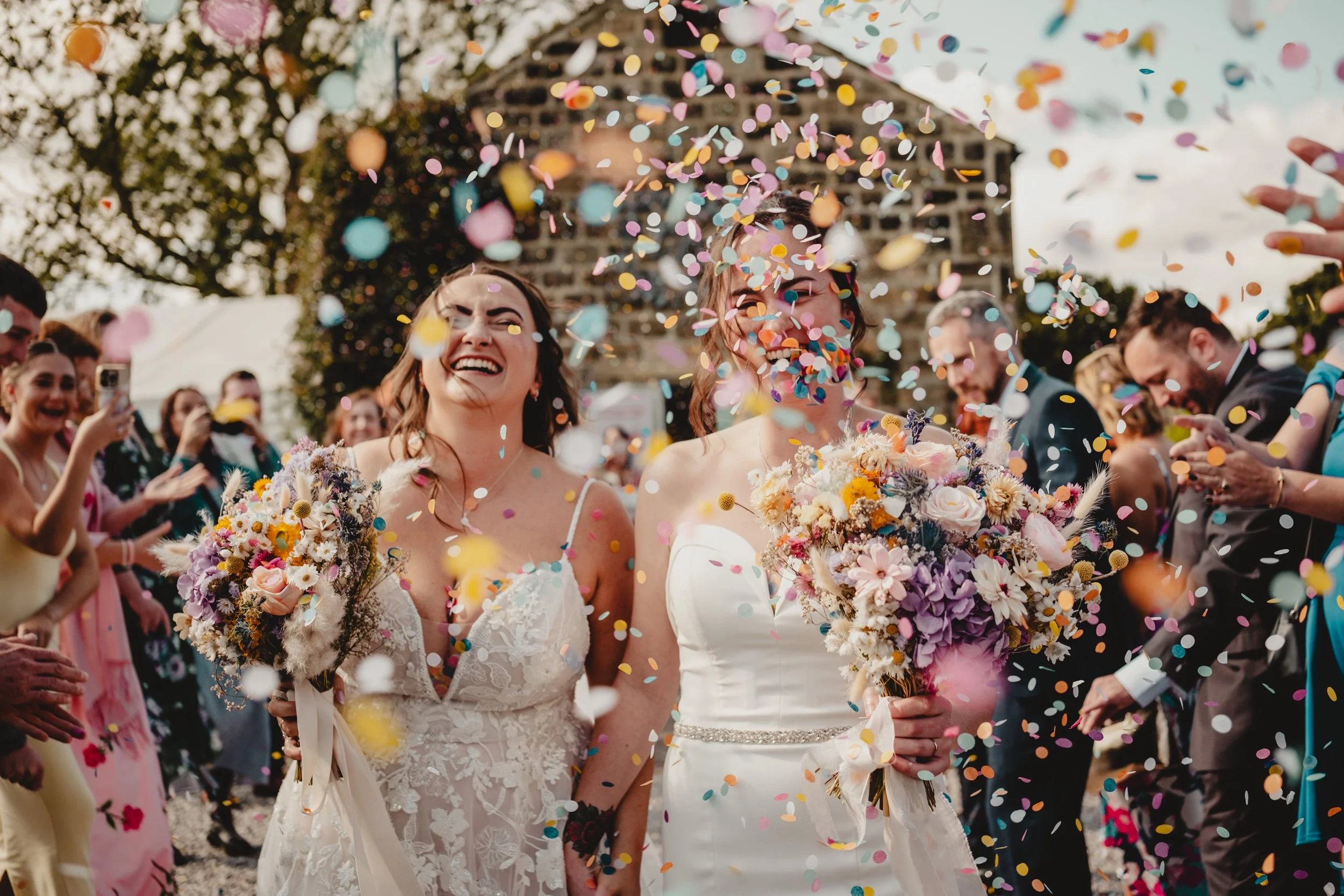 A Chilli Barn Wedding with Nicole and Ciara