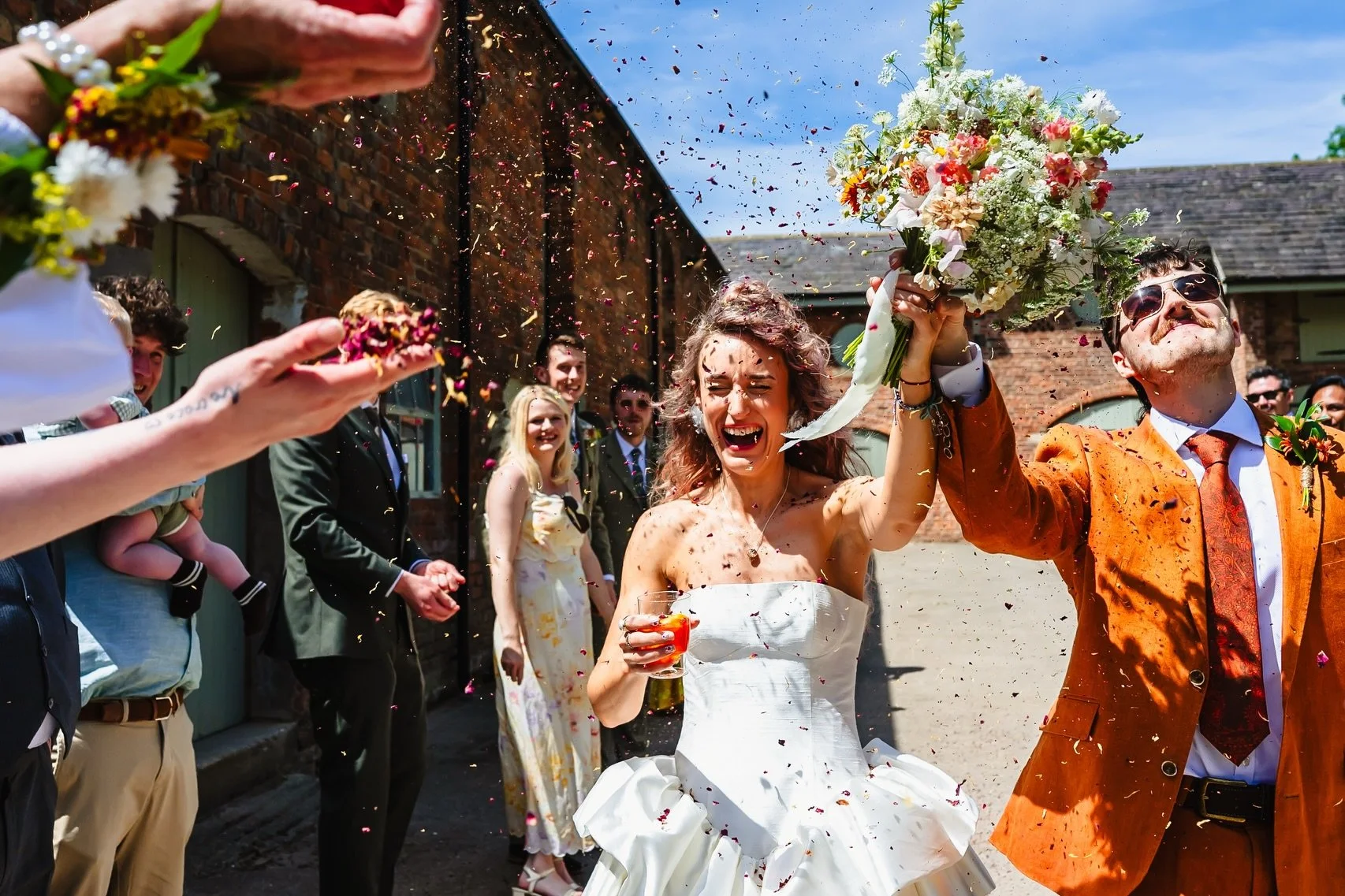 🌻 HOLLIE &amp; JACK 🌻 

On the longest day of the year, these two celebrated with their favourite people. They had a personal ceremony on the lawn at Duddon Mill Farm, followed by a relaxed afternoon.

There&rsquo;s so much I could say though. An i