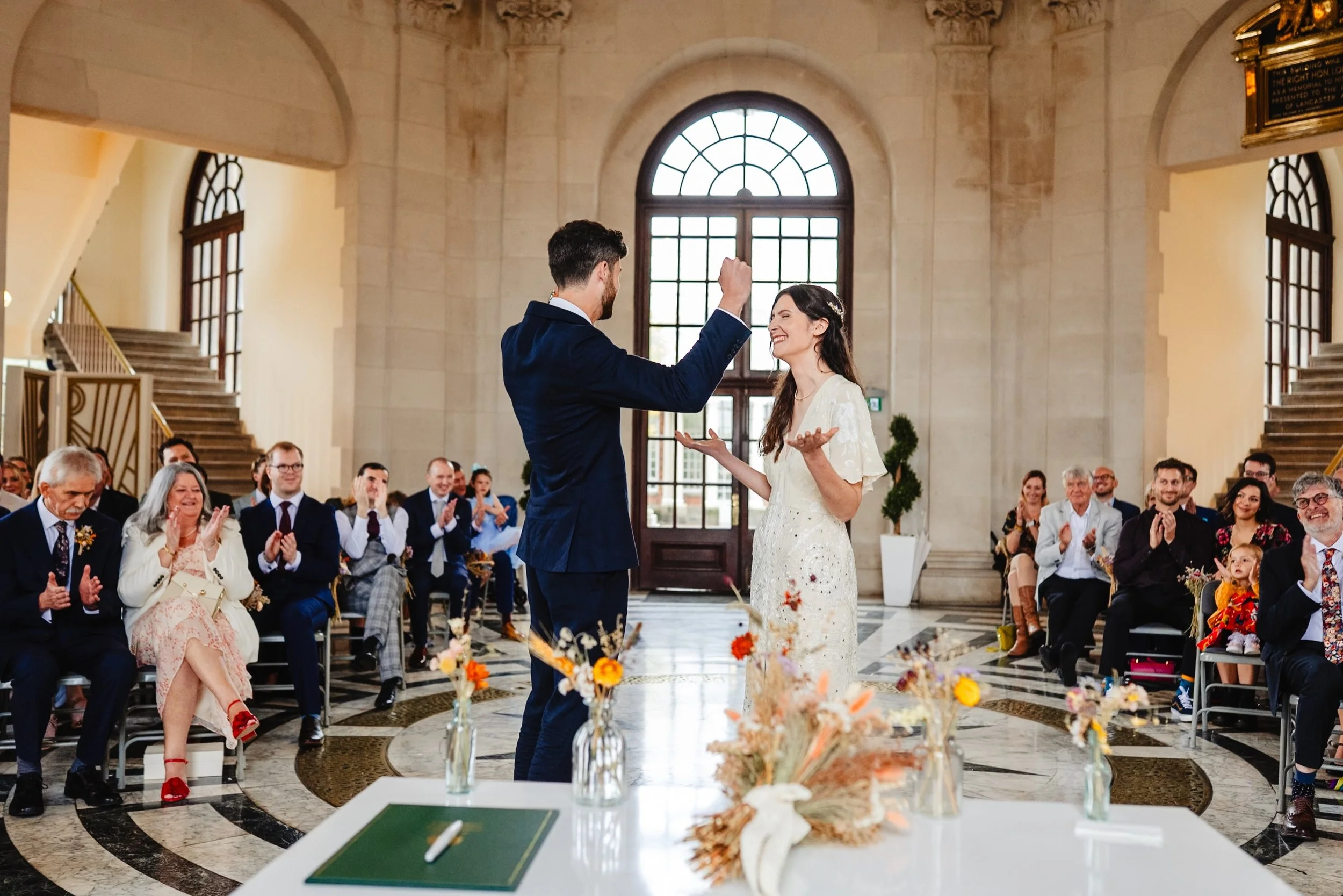 This feeling 🤩 

#documentaryweddingphotographer #ashtonmemorialwedding #lancashireweddingphotographer