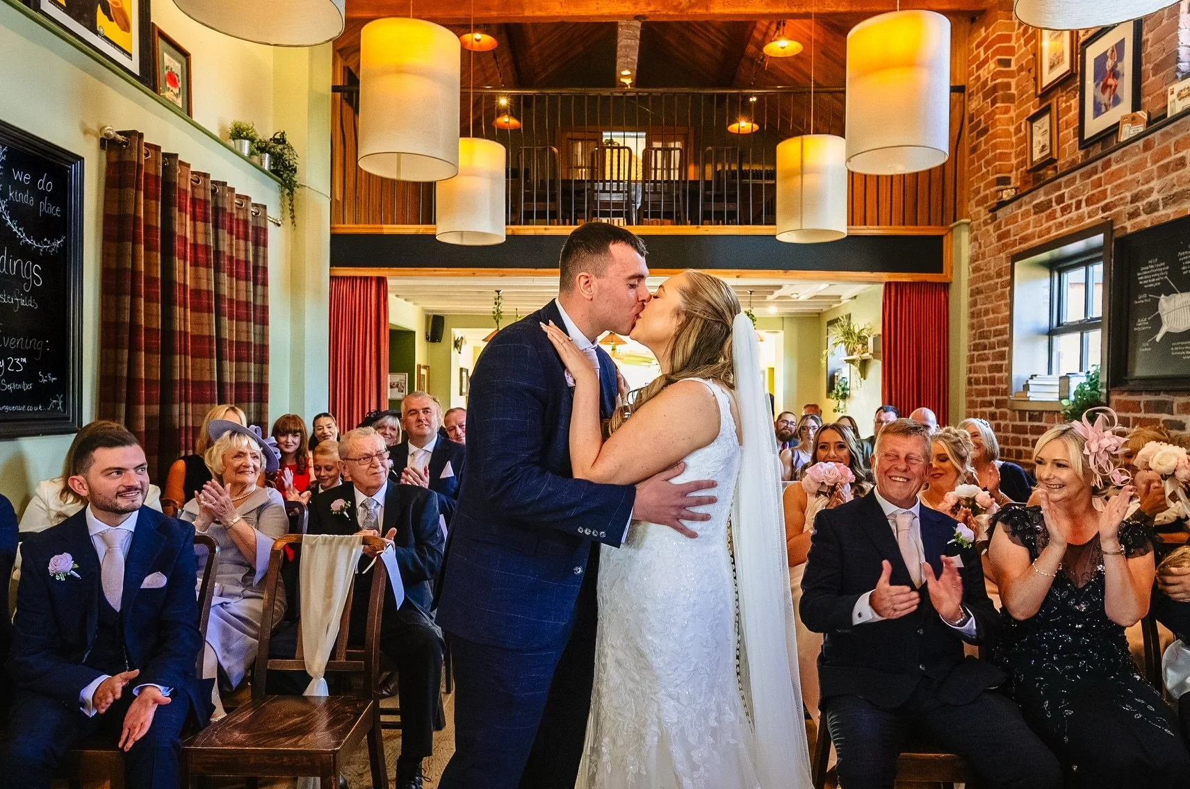Mollie and Paul tied the knot last week at The Chester Fields, and celebrated their day with clouds heart shaped confetti and cuddles with alpacas. My favourite part of the day was discovering that Mollie is an absolute demon on the dancefloor! It wa