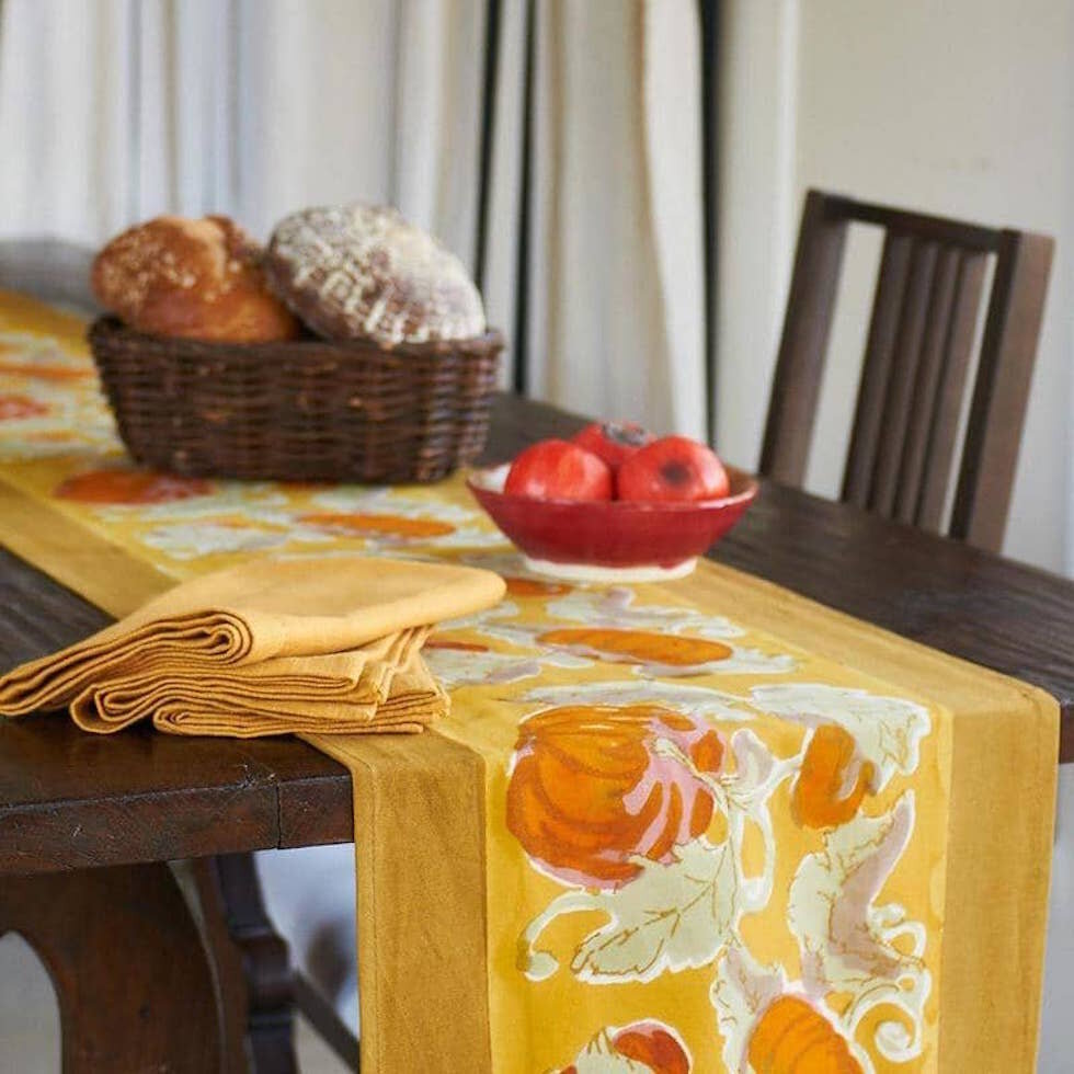 pumpkin_runner_orange_mustard_1.jpg