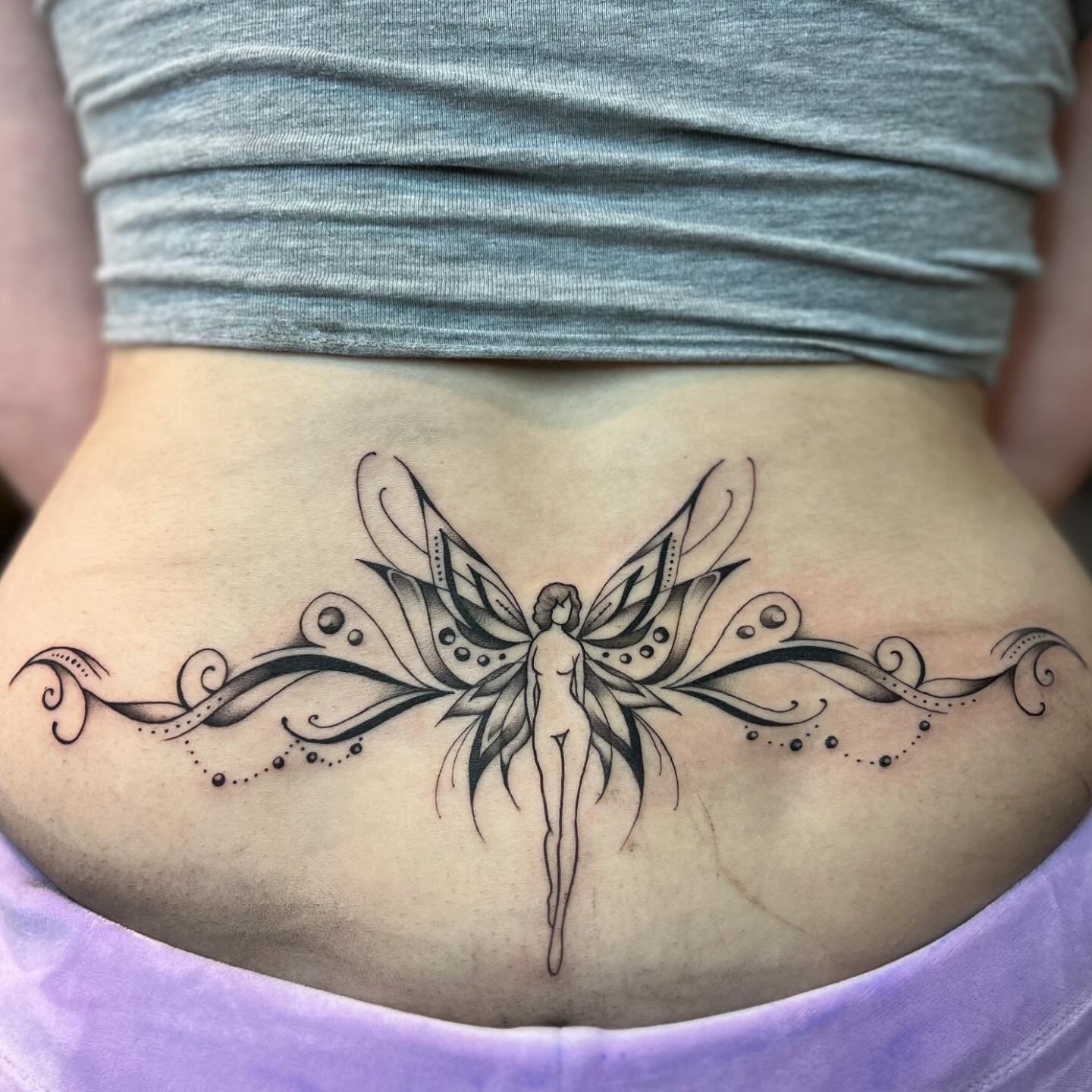 recent tats, DM me to book! 
.
.
.
.
.
#tattooartist #tattooapprentice #tattoo #blackandgreytattoo