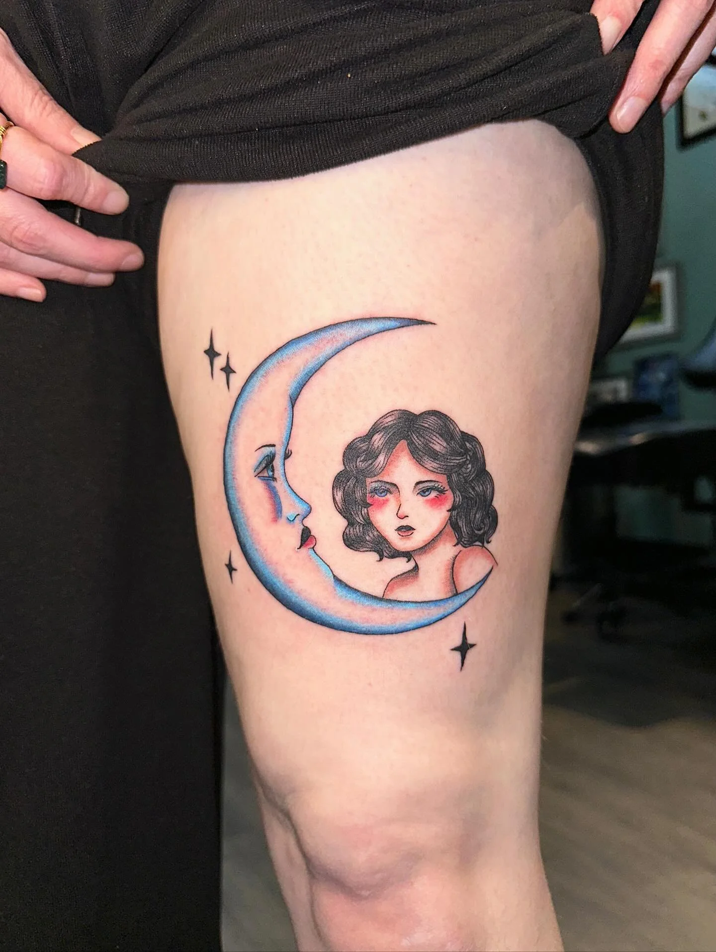 Custom woman and moon for Andrea 🖤 thank you for bringing me such fun ideas and for letting me practice color on you !!!!!