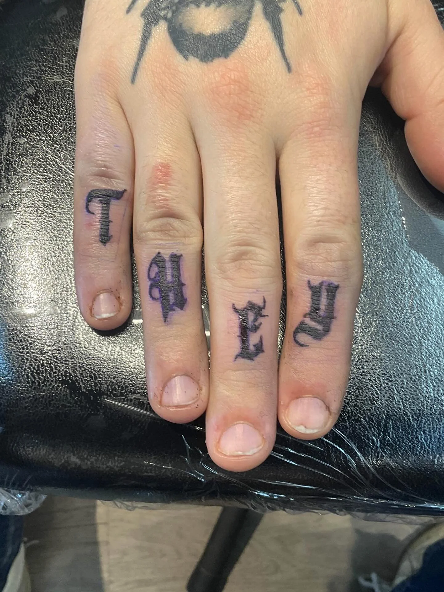 i got to do the coolest tattoo for syd earlier this week! thank u for trusting me with this amazing idea dude <33 #tattoo #tattooapprentice #handtattoo