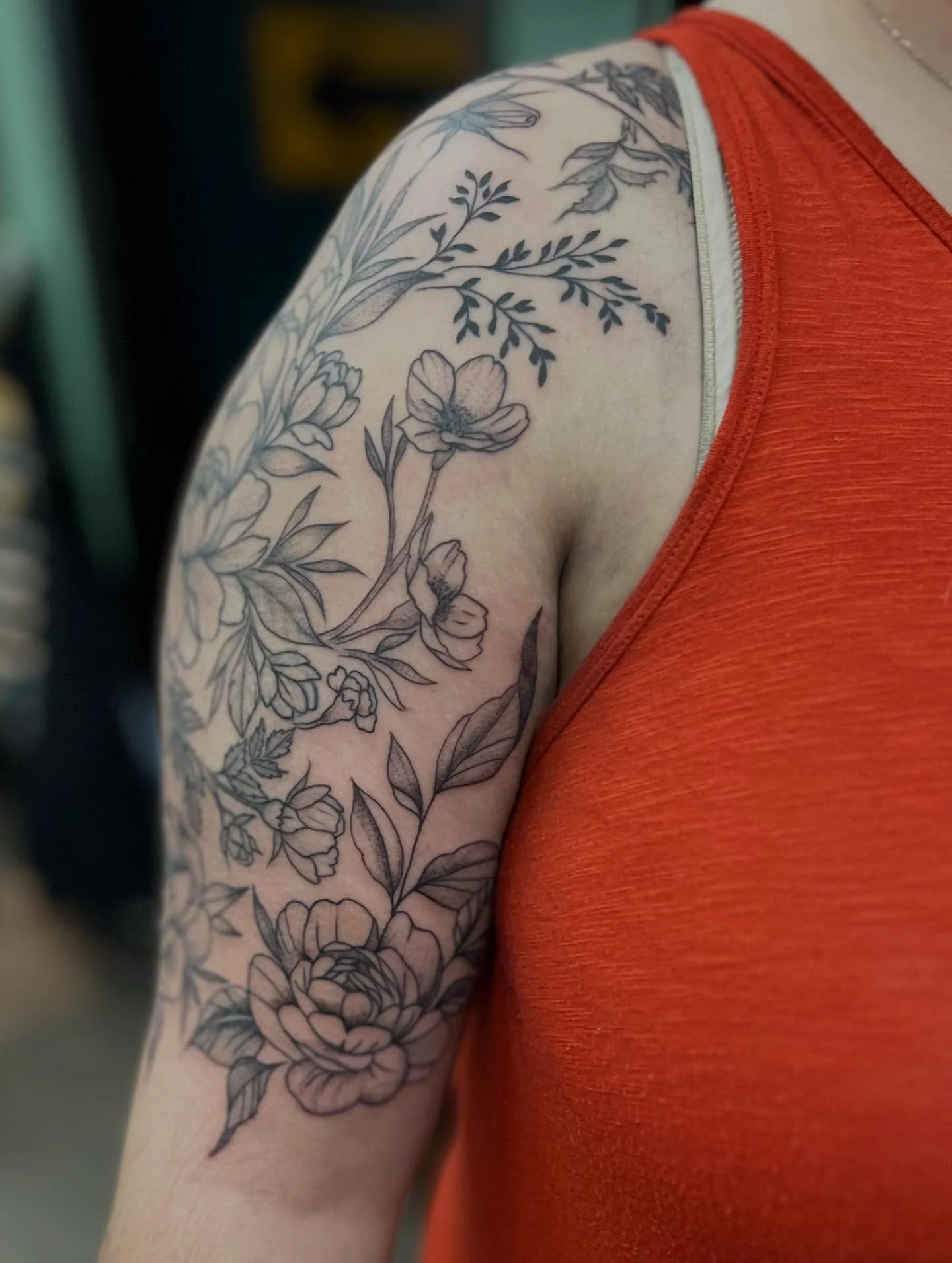 We went IN on this floral piece.
Some old work got revamped&mdash; and some is new! 
DM to book at @riverwesttattooco