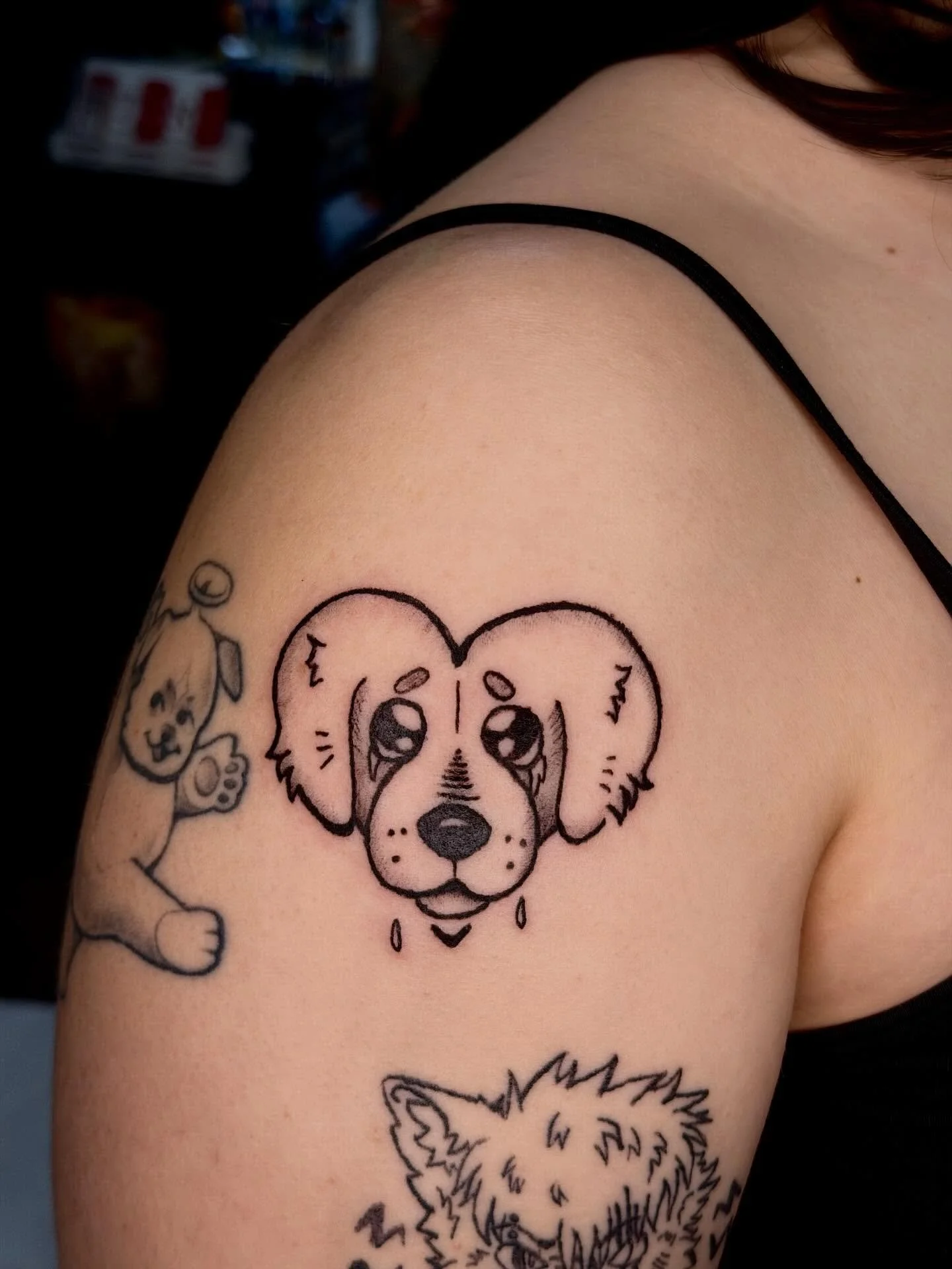 puppy crying heart for a lovely person<33 had so much fun with this one 🦴🌭 #mketattoo #mketattooartist #tattooapprentice #flashtattoo