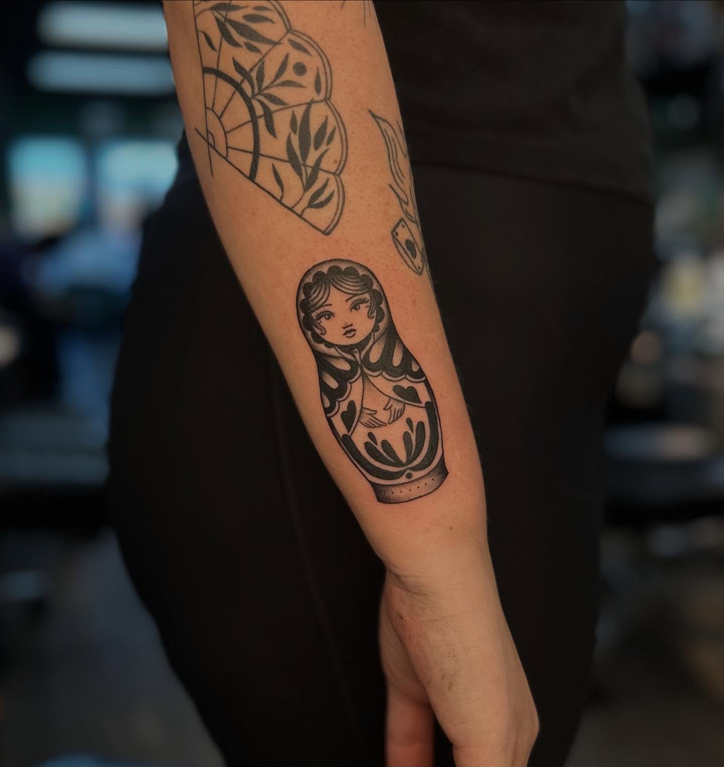 some recent fun tattoos🖤🖤
I still have availability for February!! Message me or click the link in my bio 😸😸 
#tattoo #milwaukeetattoo #mketattoo #tattooapprentice