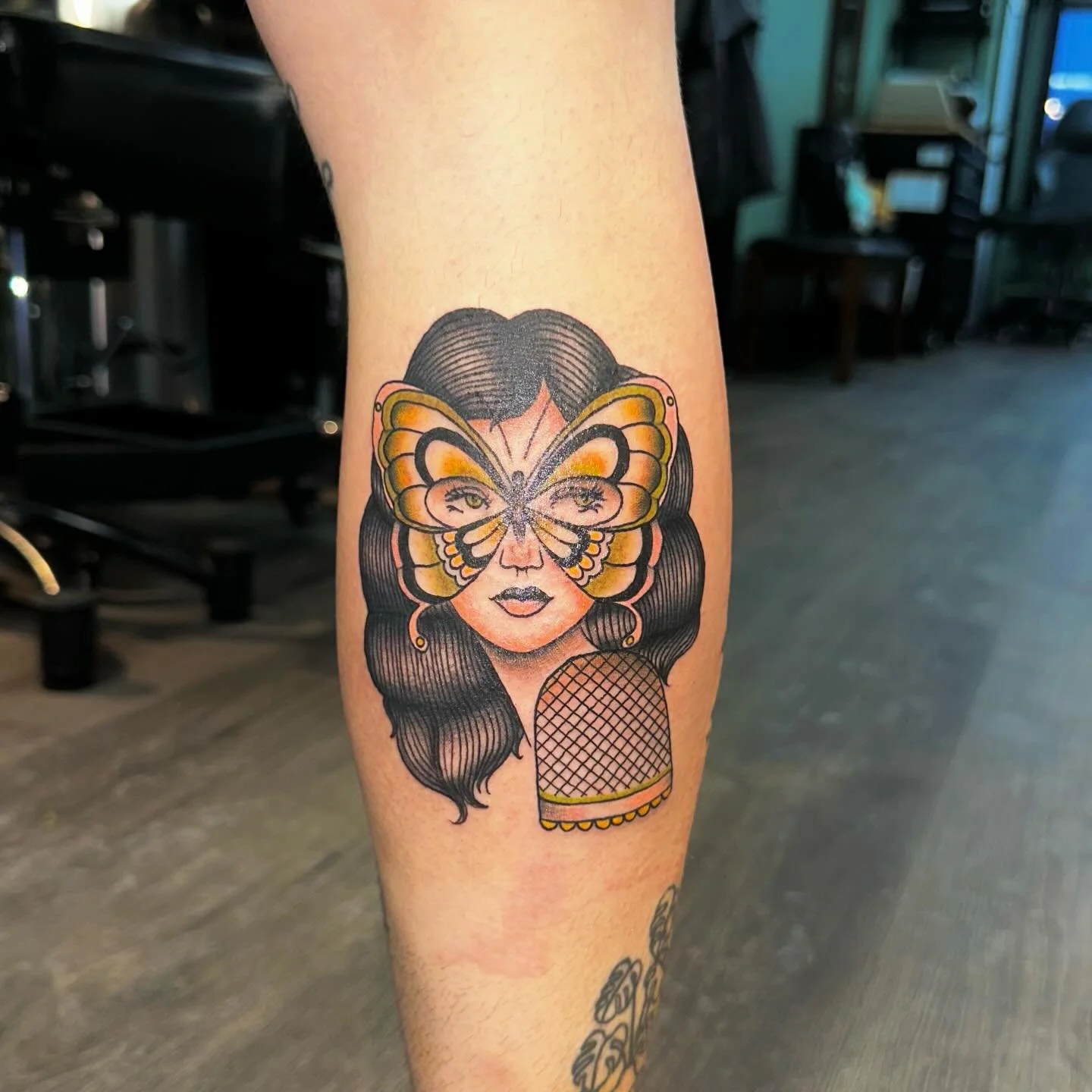 custom butterfly lady for @gianna_jay_ink ❣️❣️ thanks for letting me do some more color practice on ya!!
-
#milwaukeetattoo #tattoo #tattooapprentice #mketattoo