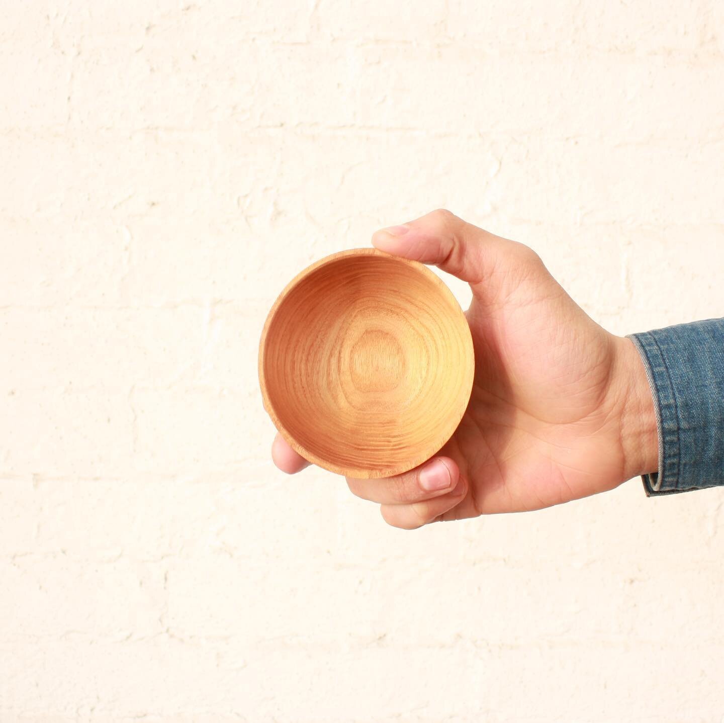 Even after being dried &amp; twice-turned, this bowl continued to cure into this charming oval shape. Remember, this used to be a living thing! And now it&rsquo;s got a new life in Oregon. #05