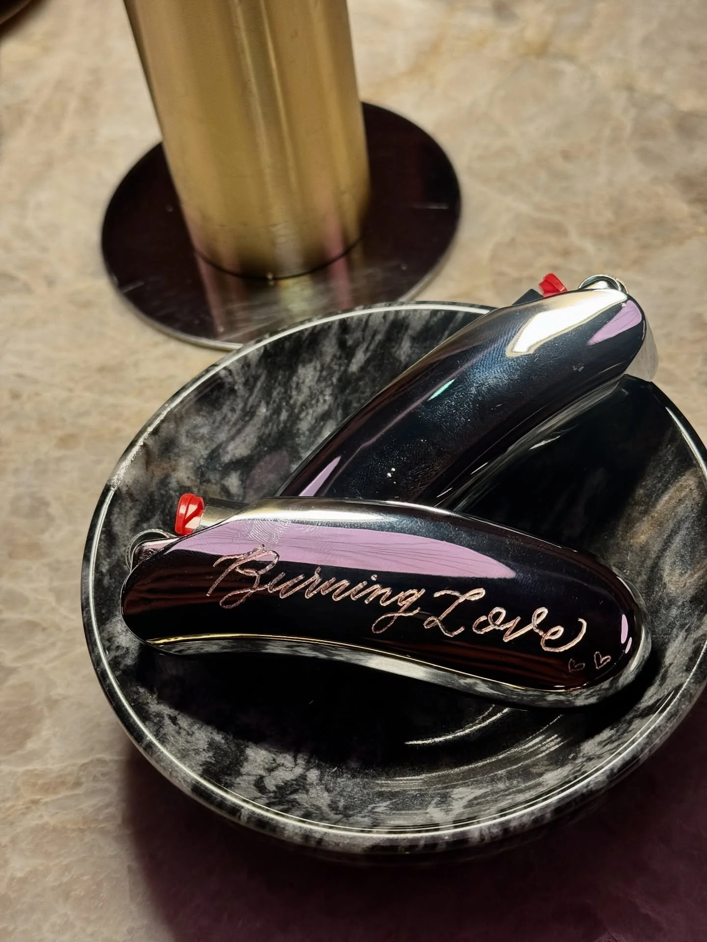 a custom keepsake π my fav kind of detail!! I love that my job is to help make events memorable. 
I’m happy to now be serving Dallas, TX along with Austin. AND ya better believe I’ll hop on a plane real quick to anywhere else your heart