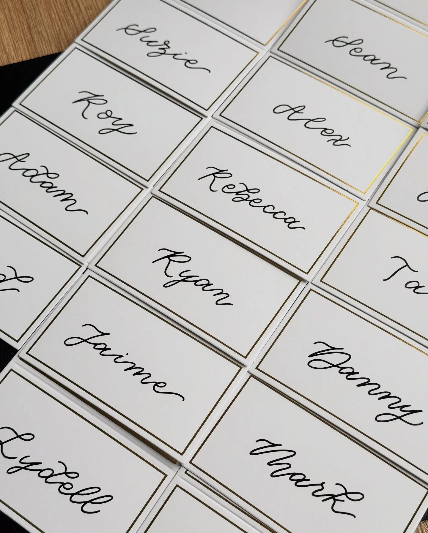 call me rush order queen πΈπΎ
completing 3 quick-turn calligraphy orders in one week AND receiving great client reviews… I love it here!! before I learned to properly manage my time, I would drown in tasks and have little to no capacity for t