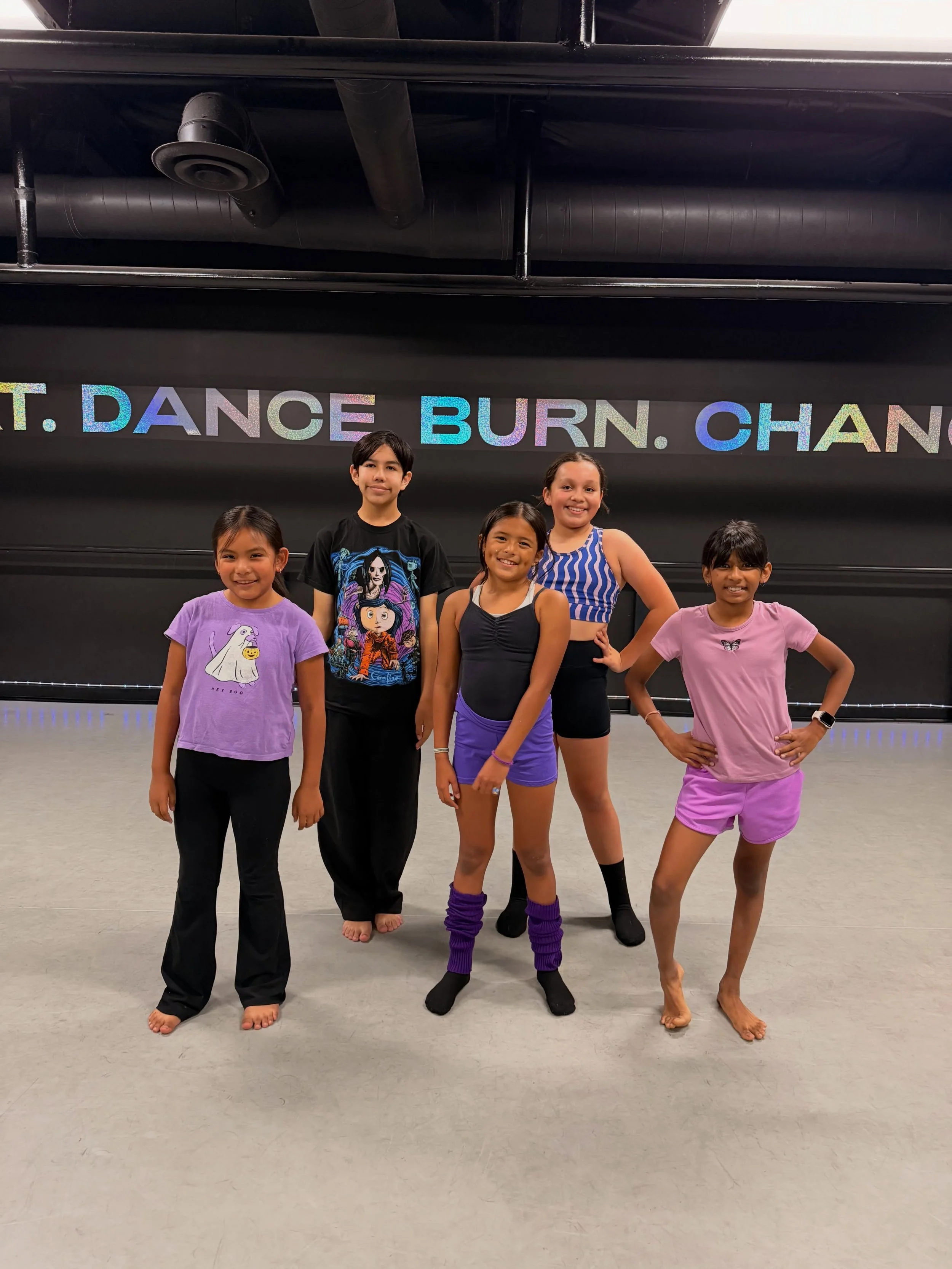 👻🖤 Day Two of Spirit Week! 🎃🧡

Our dancers showed up in their spooky colors today, and we&rsquo;re loving all the festive vibes! 🕸️✨ These dancers understood the assignment! 💜🧡

#SpiritWeek #DayTwo #SpookyColors #DanceFamily #dance413