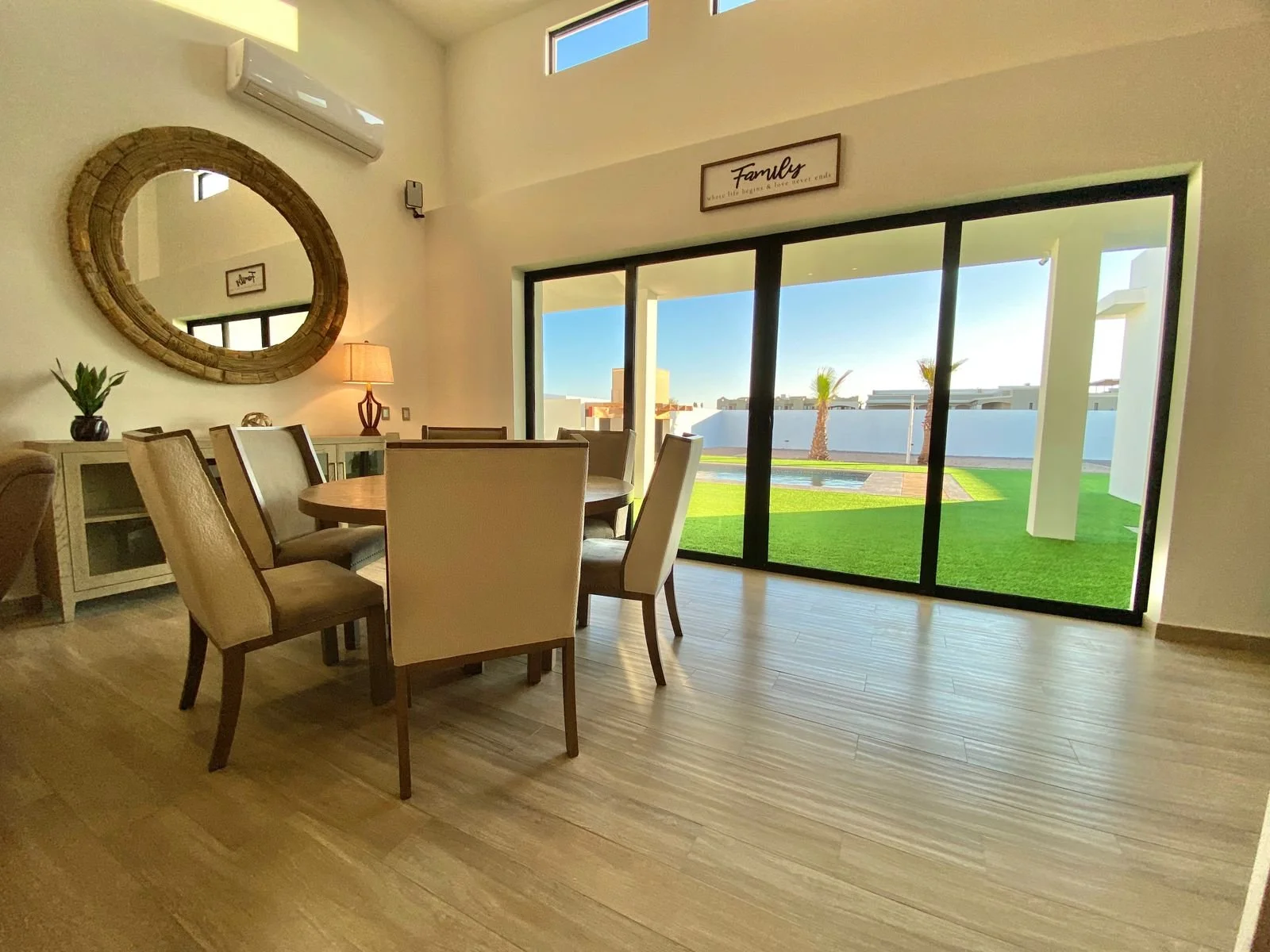 Living kitchen daylight Ocean Breeze (12).jpeg