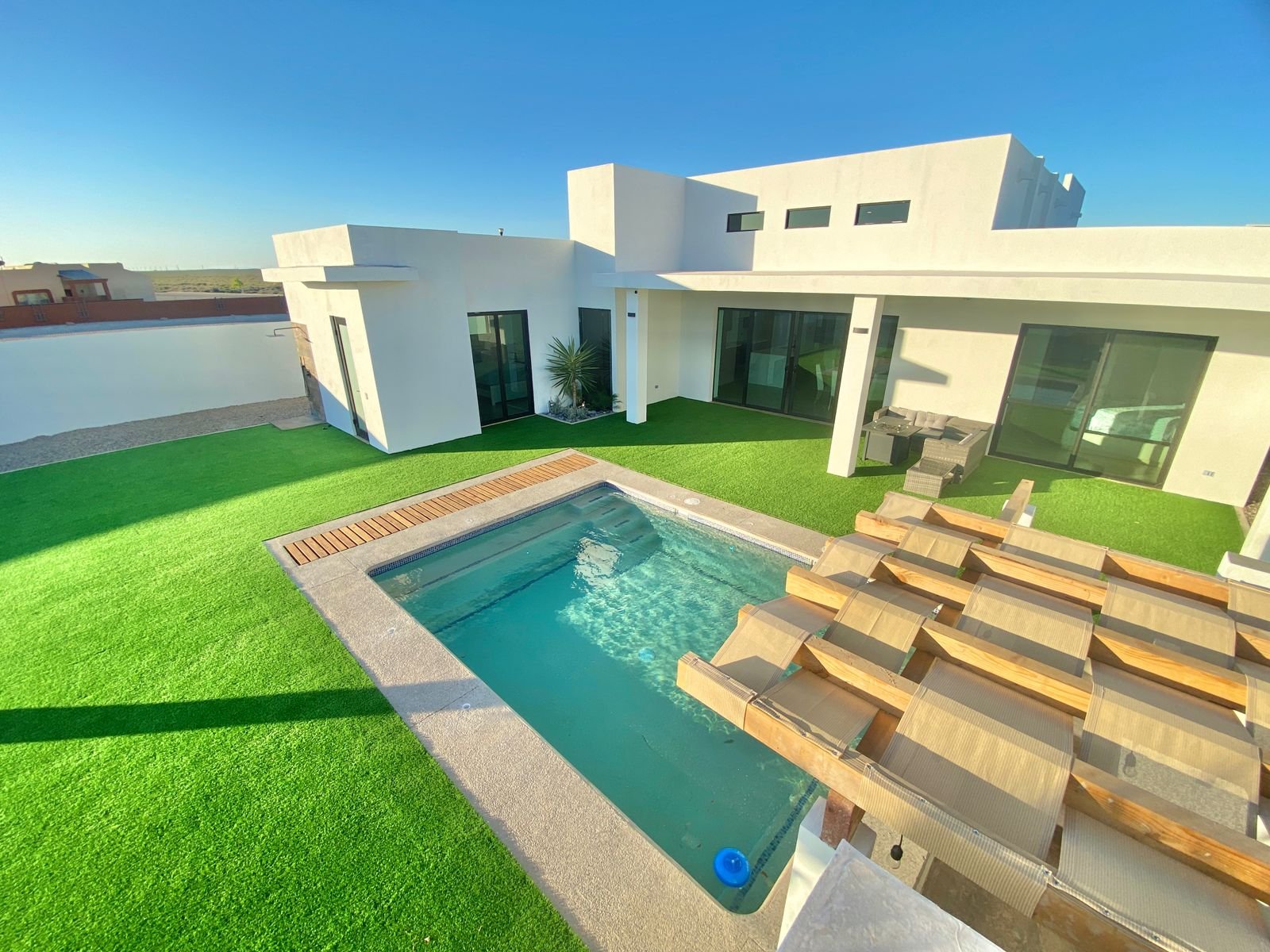 Pool yard day Ocean Breeze (1).jpeg