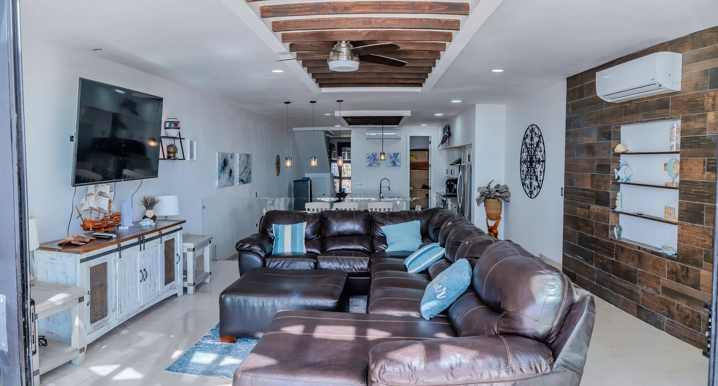 SEA GLASS VILLA (28).jpeg