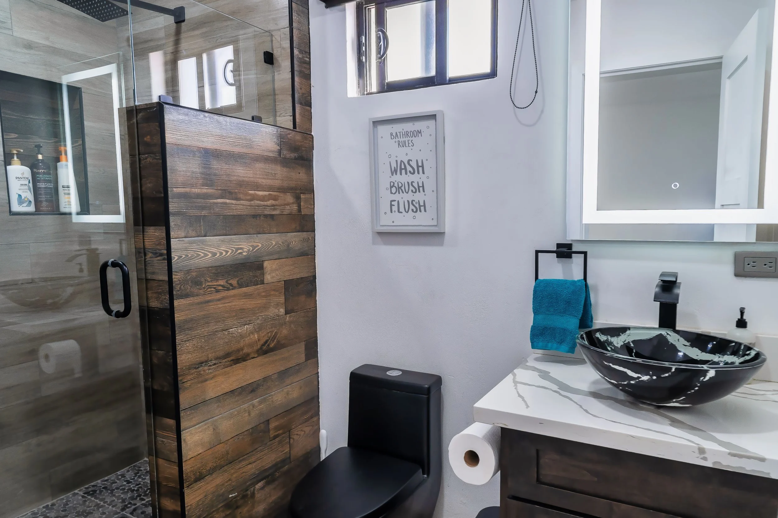 SEA GLASS VILLA (38).jpeg