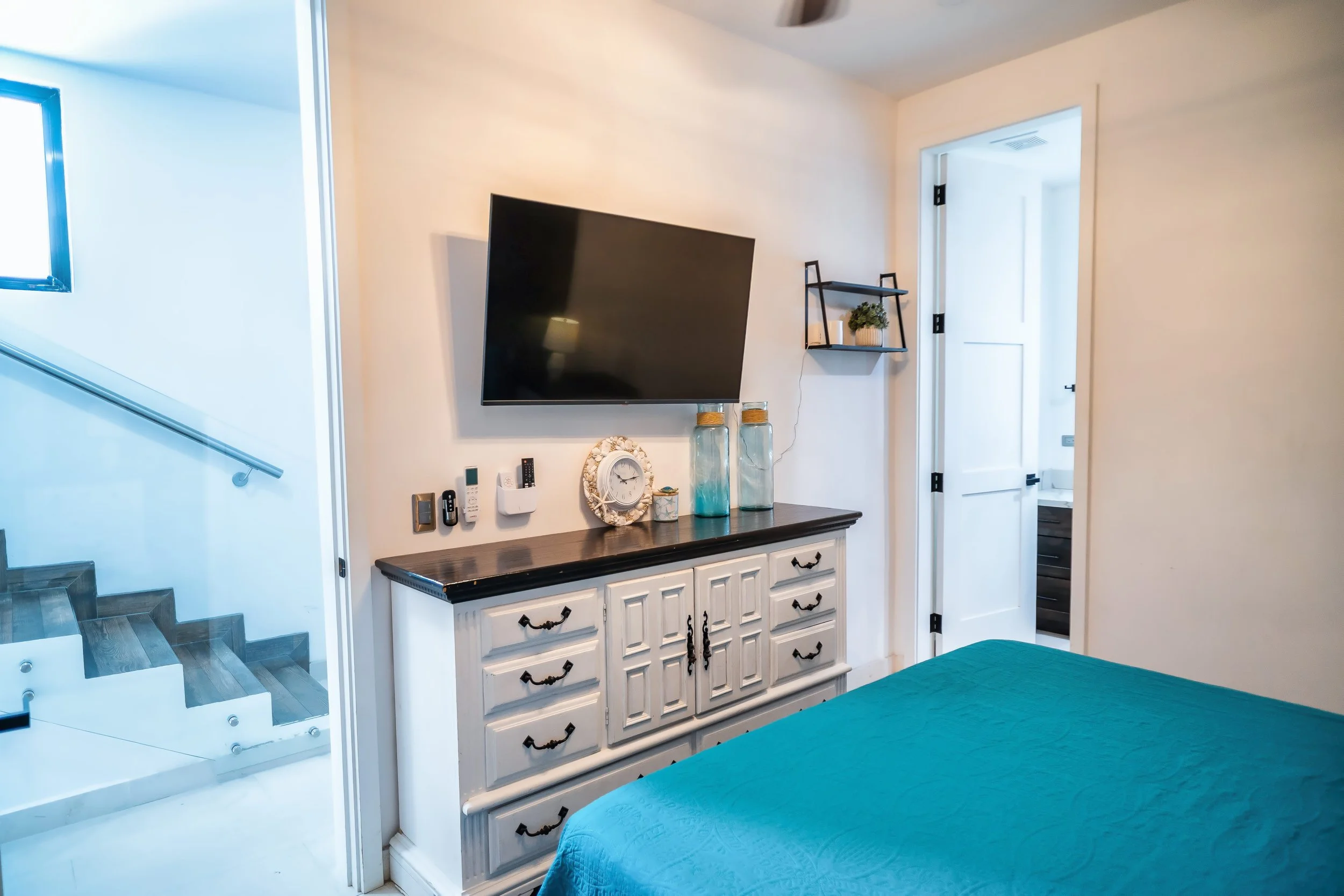 SEA GLASS VILLA (67).jpeg