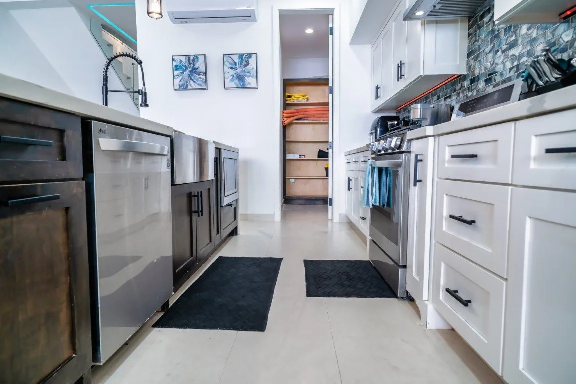 5 seaglass Villa (10).jpeg