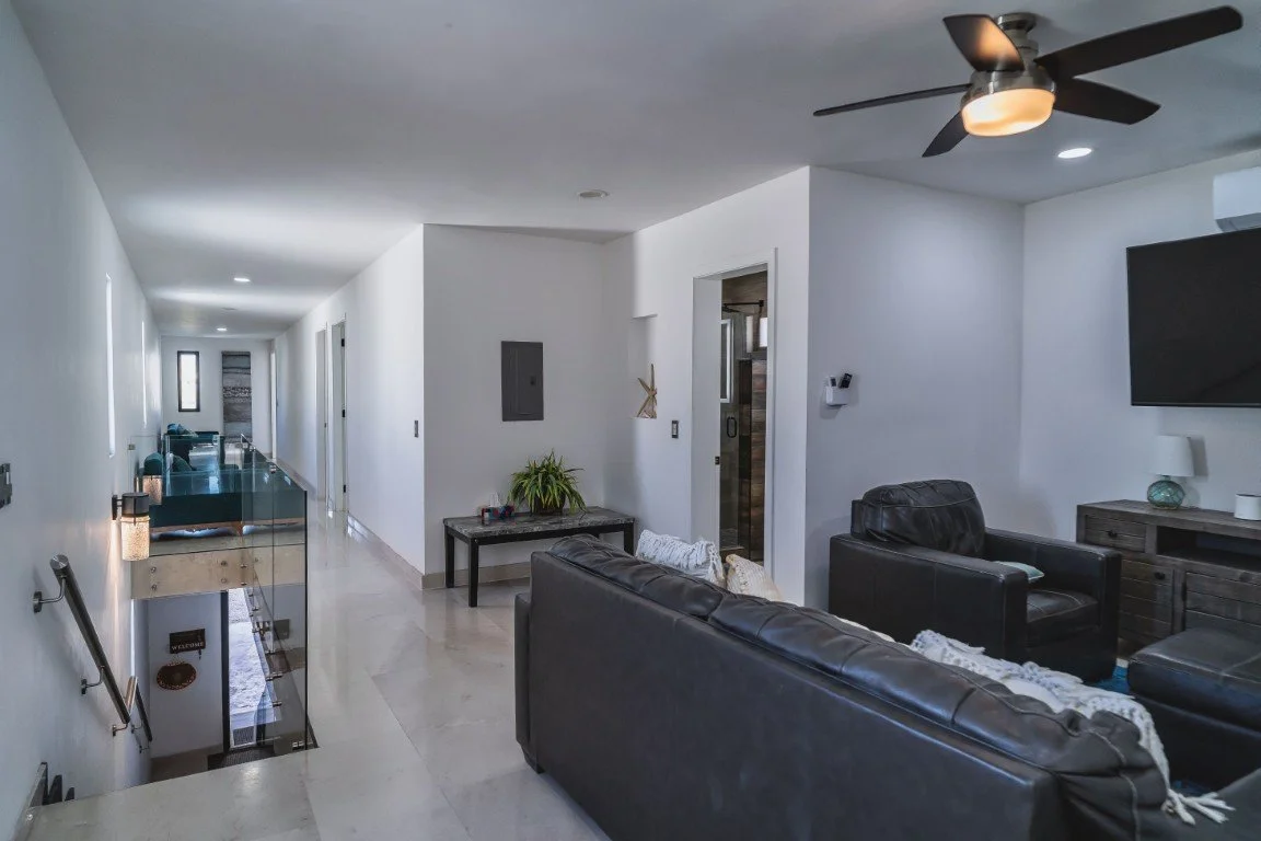 8 Seaglass Villa (2).jpeg