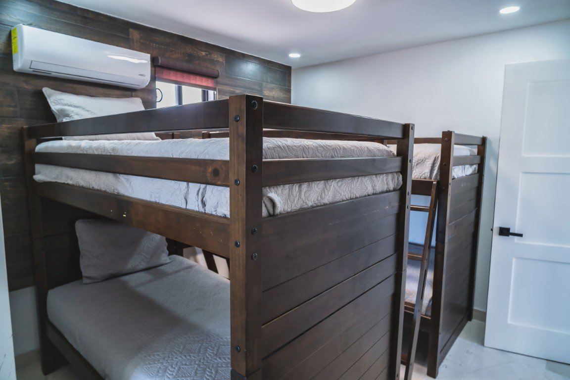 12 Seaglass Villa (3).jpeg