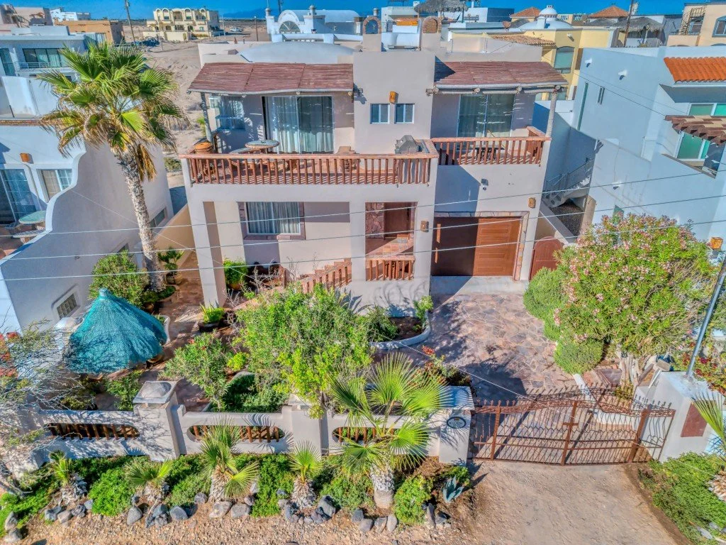 Casa Reina front (6).jpeg