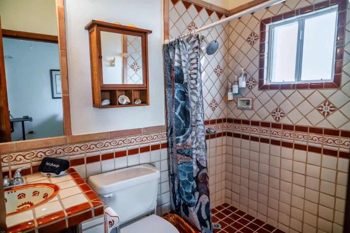 Ground floor Master bathroom (2).jpeg