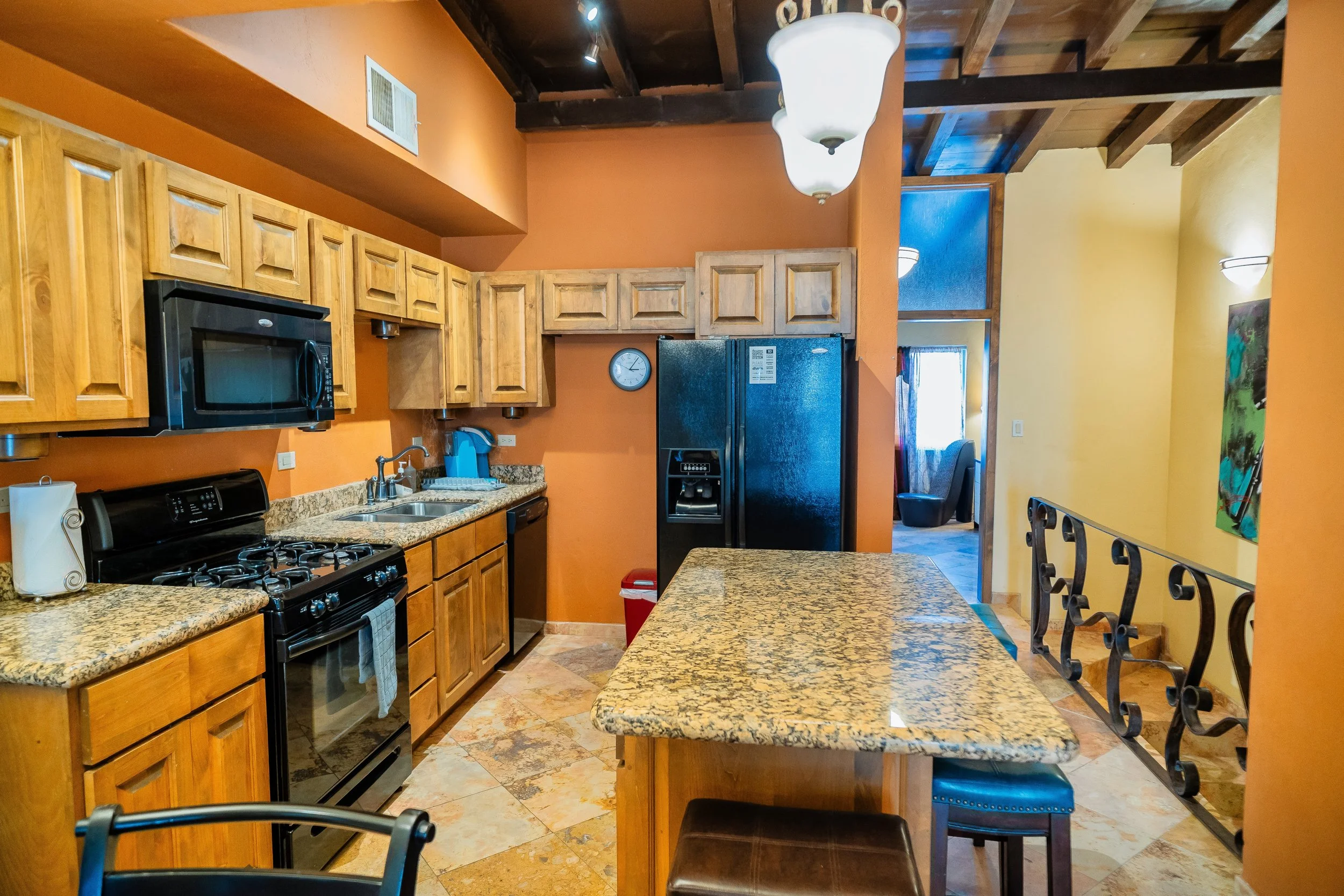 Kitchen dinning (4).jpeg