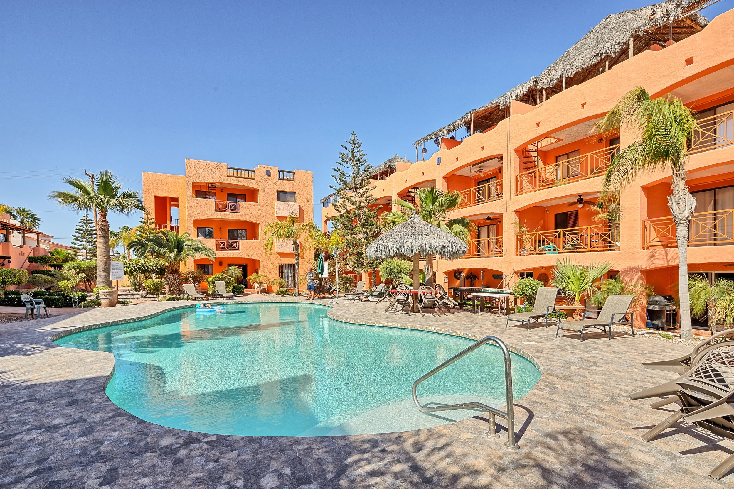 Beach Life El Pueblo D203 (23).jpg