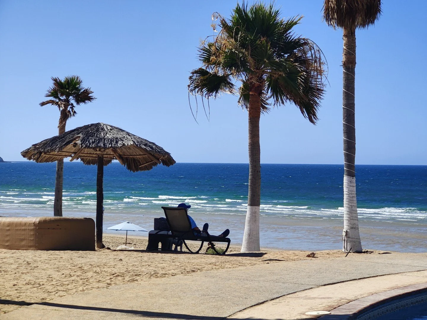 Beachfront Pool Casa Blanca (1).jpg