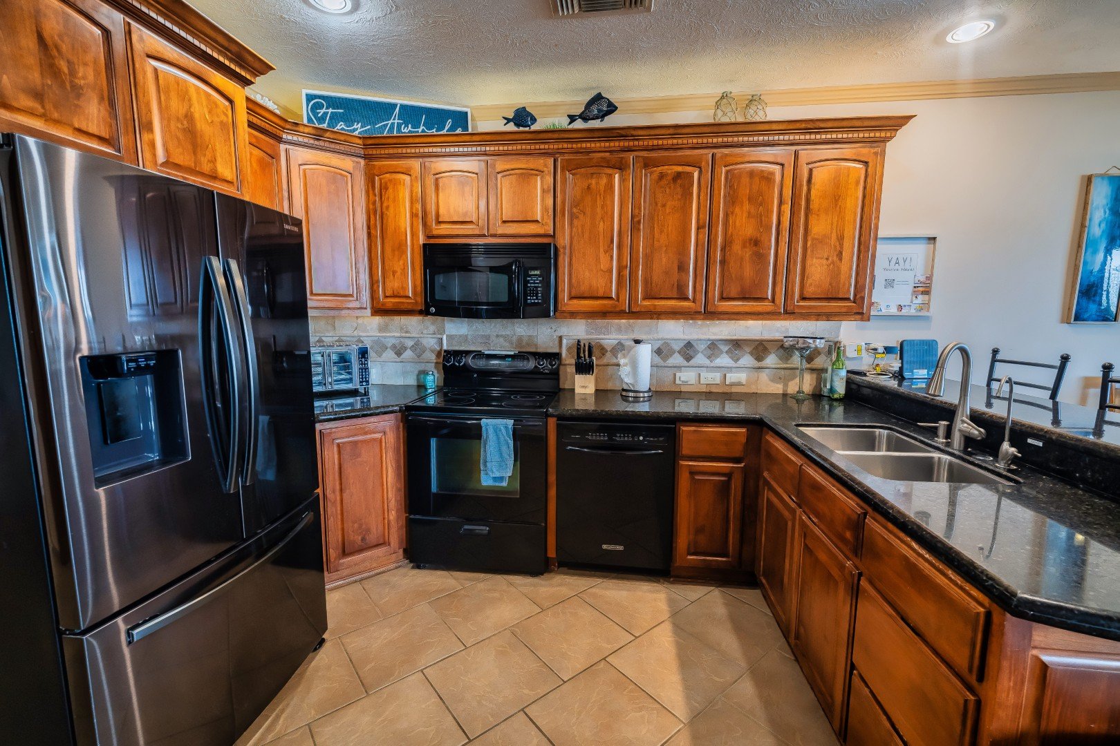 Kitchen (3).jpeg