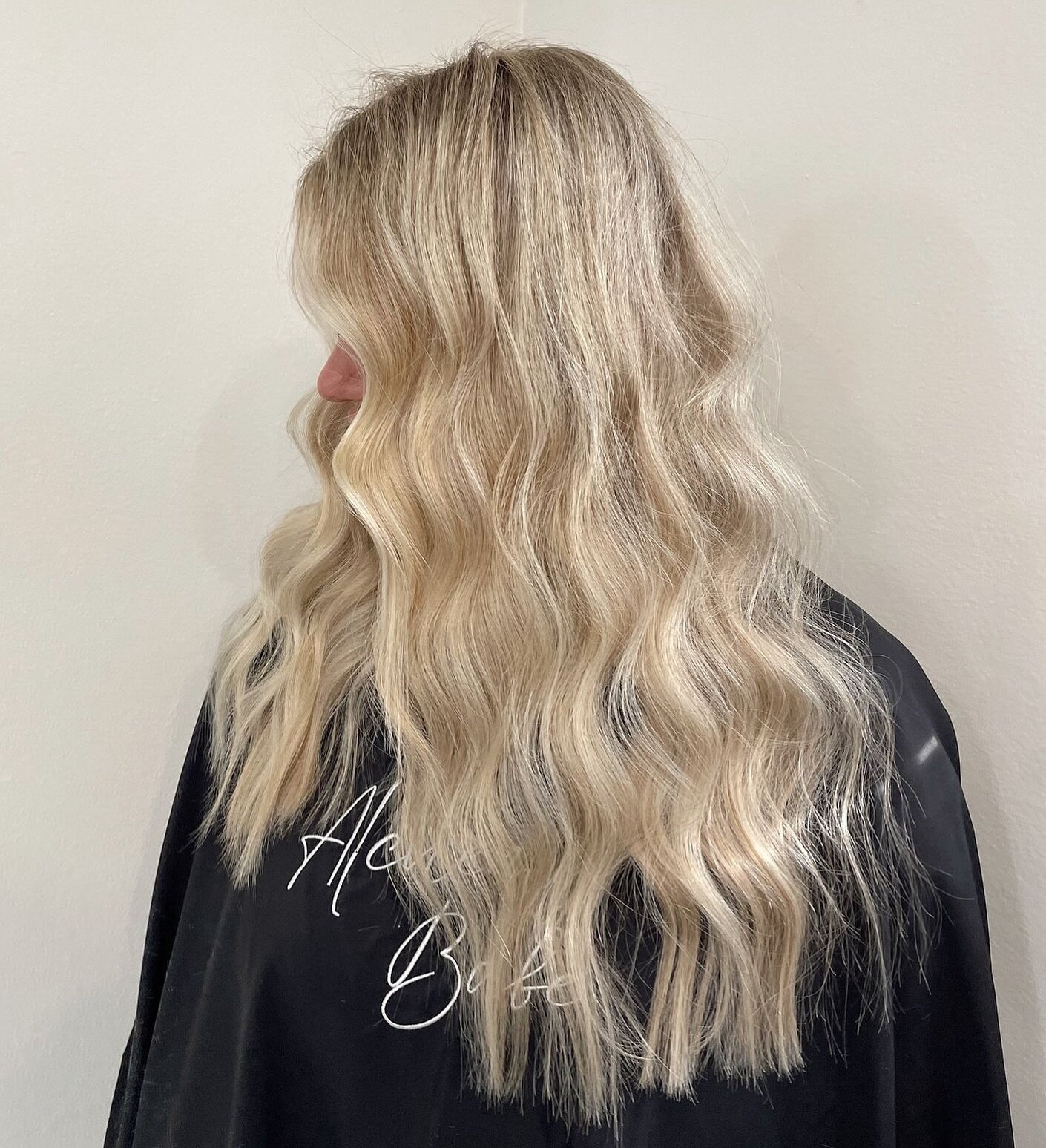 B A B E 🫶🏻
@blondingbabes_byalexis