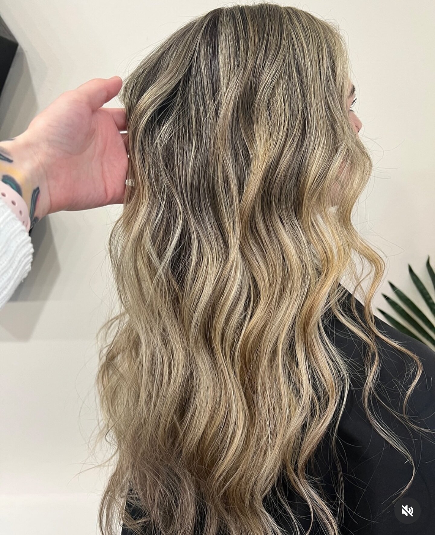 Swooning 😍
@amp_hair_