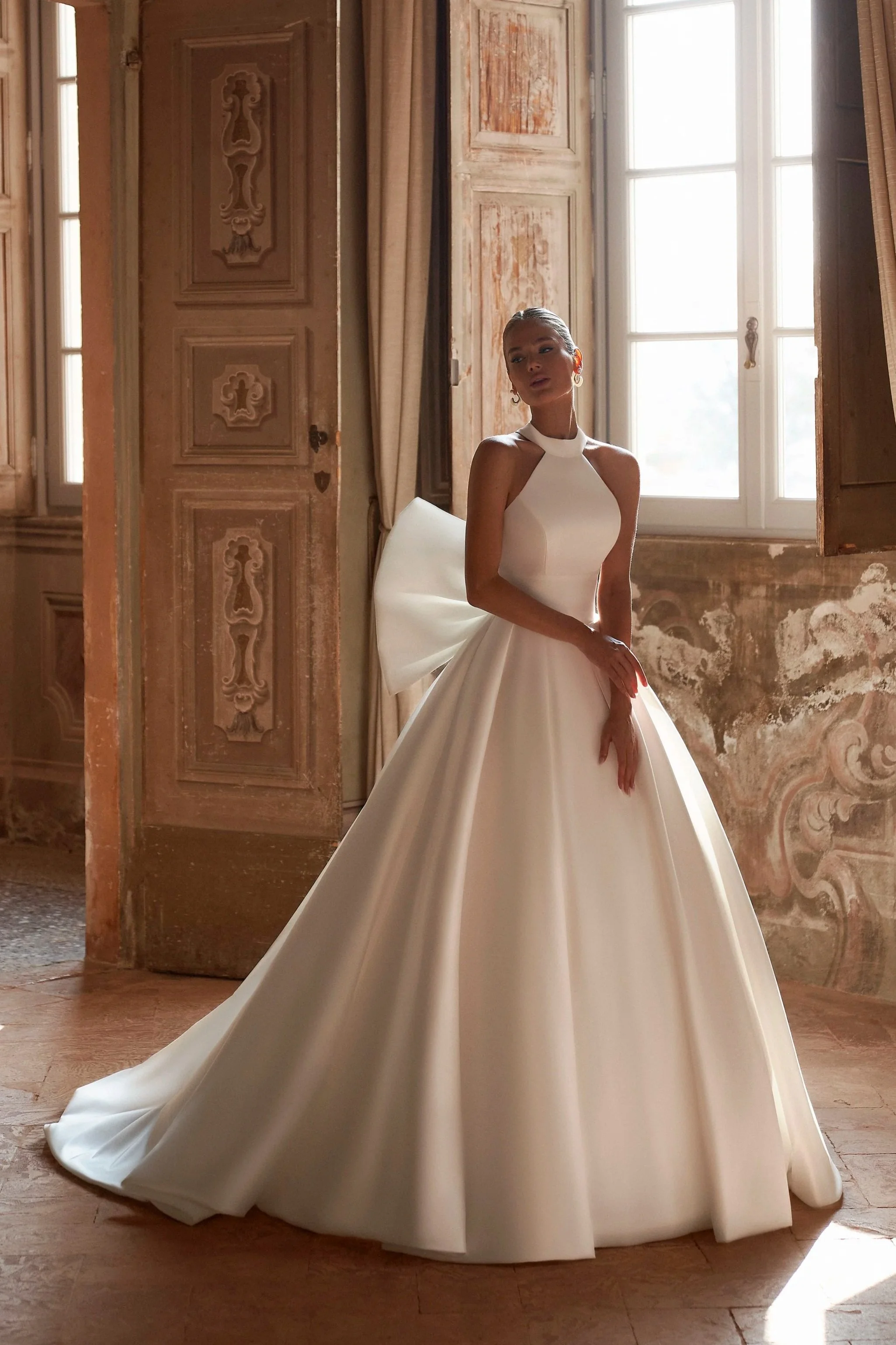 Anna Sposa designer bridal gowns in NYC, elegant wedding dresses at Liza Ray Bridal