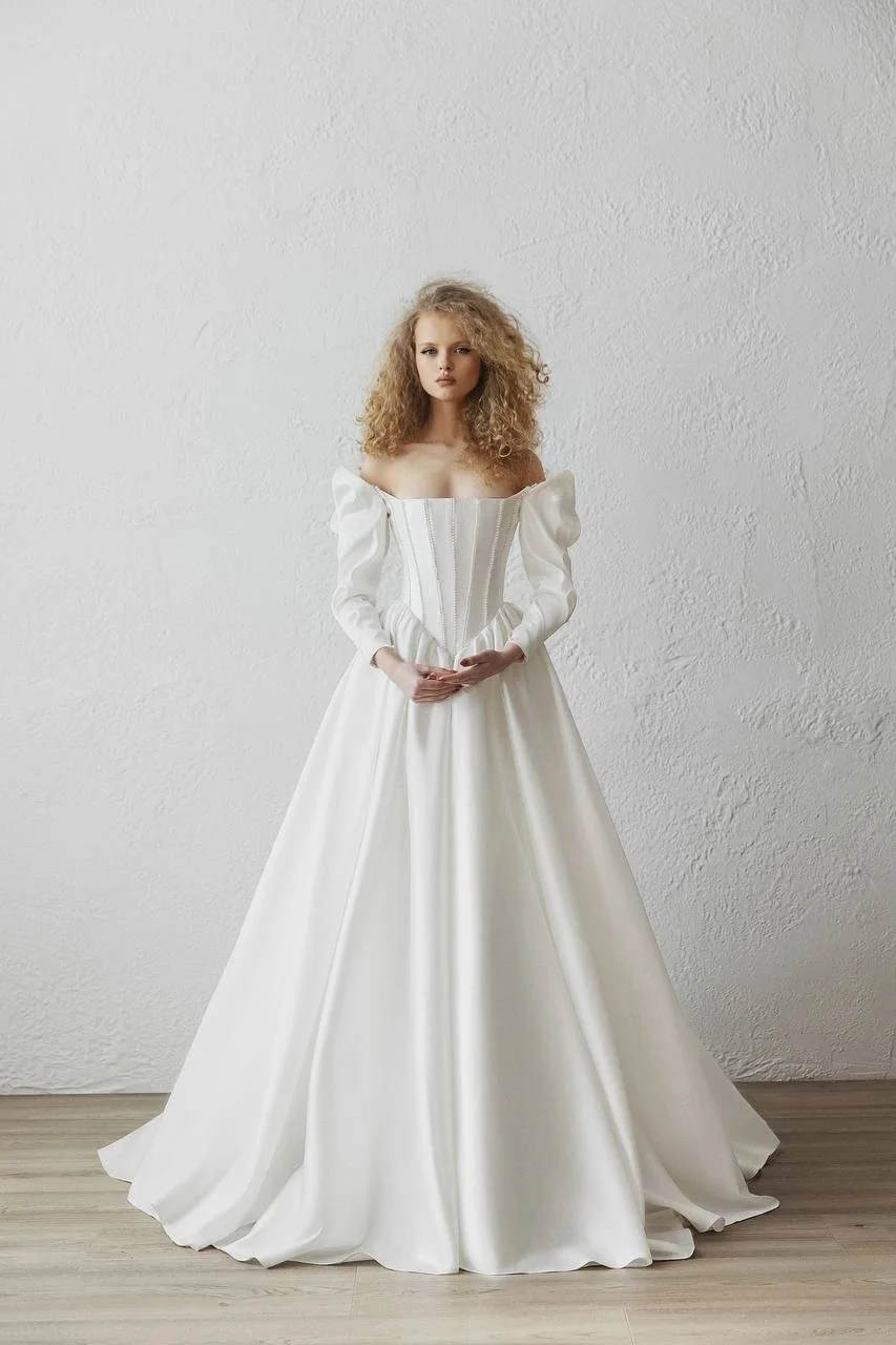 Elegant A-Line Wedding Dress with Dropped Long Sleeves