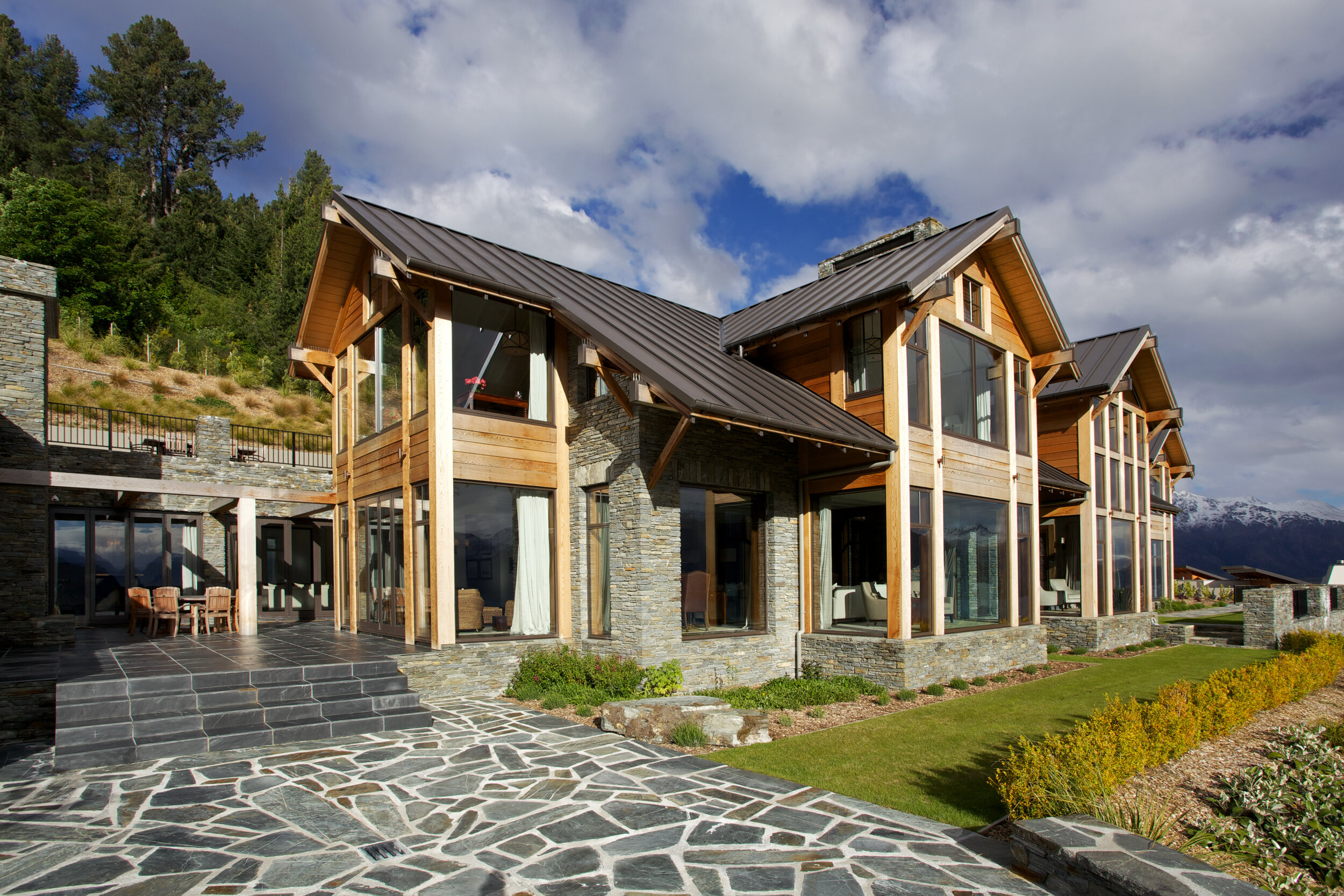 Mason&Wales-Queenstown-Hill-House-Queenstown-Houses-Traditional-102.jpg