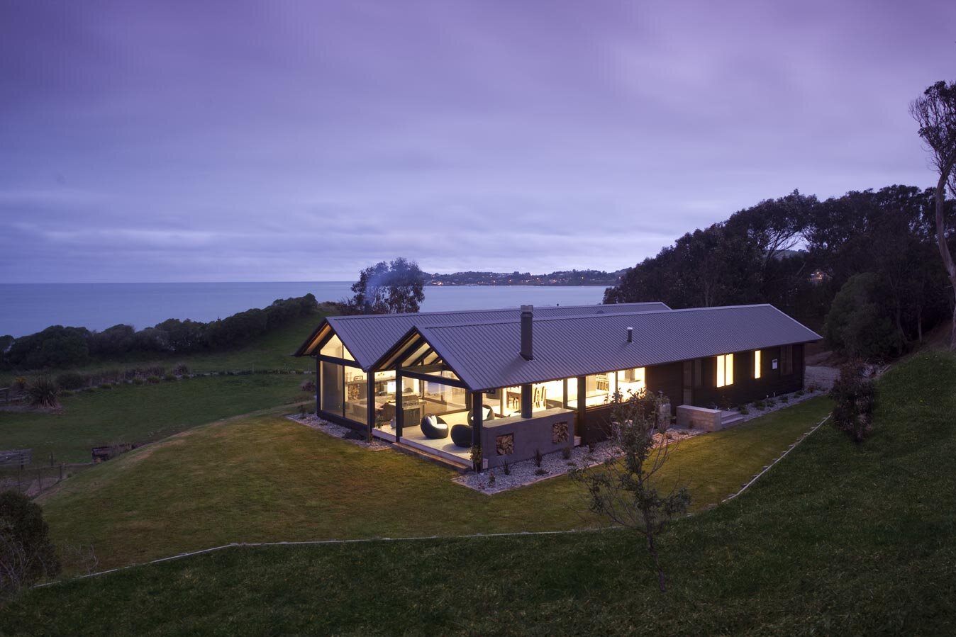 Mason&Wales-Moeraki-Bach-Moeraki-Houses-Coastal-104.jpg