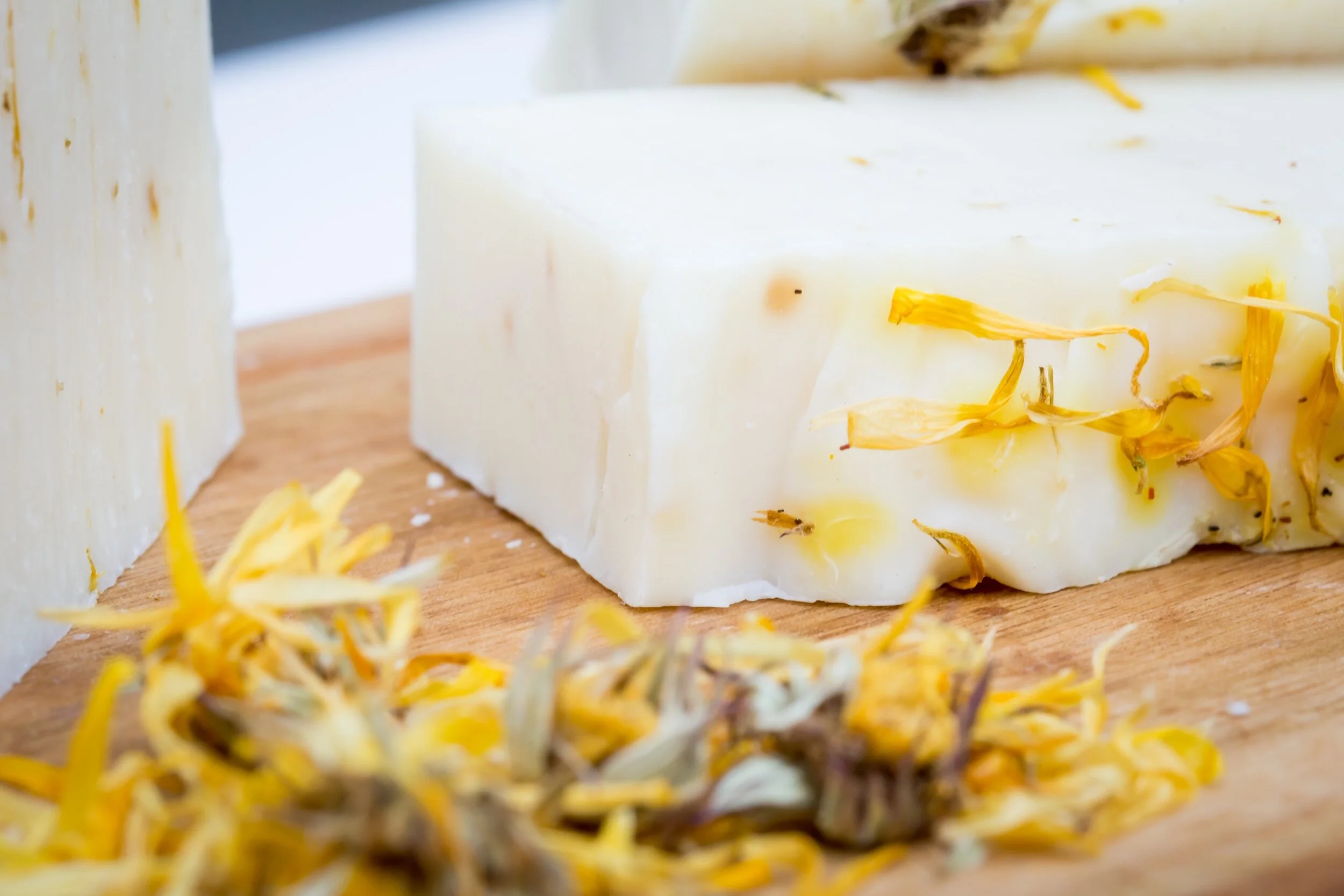 natural organic healing calendula and oatmeal soap 3.JPG