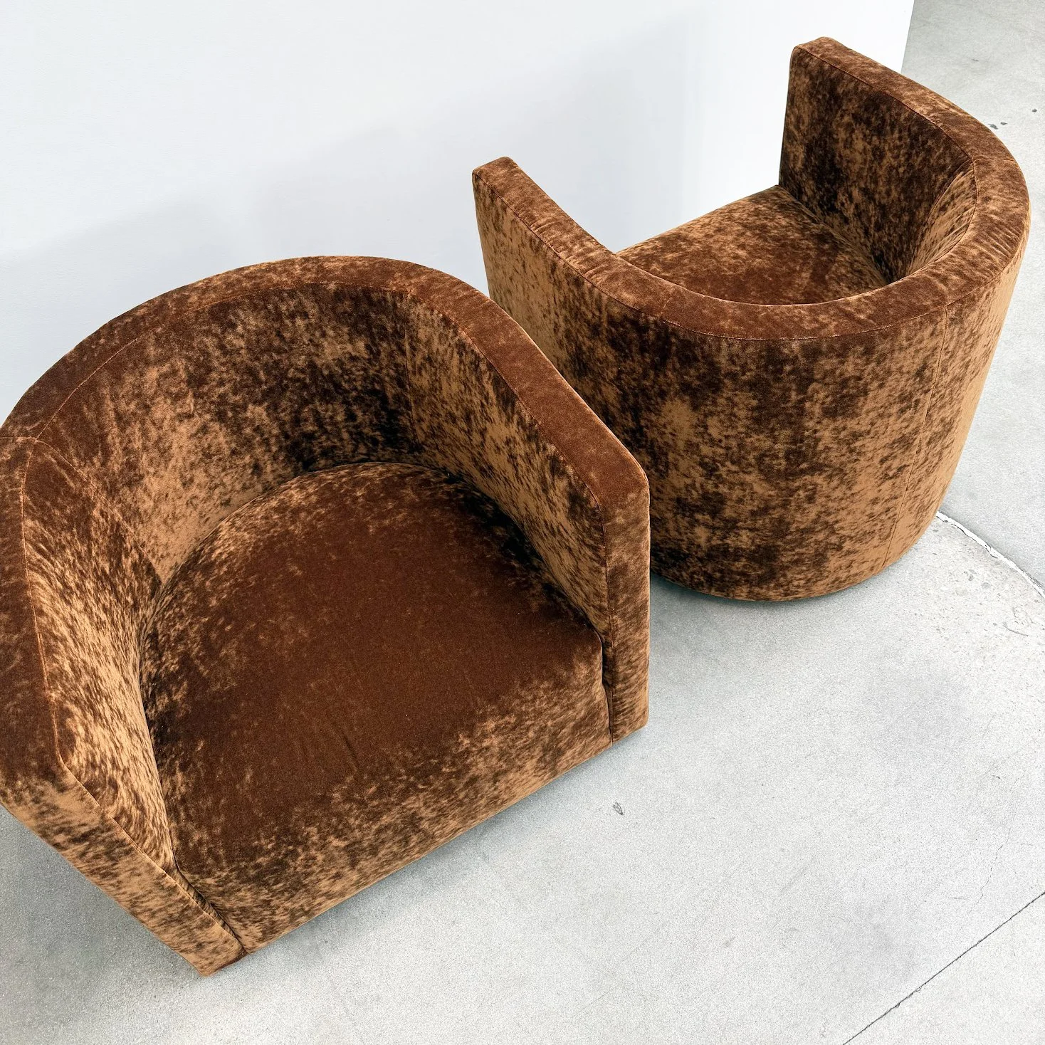 Confident Swivel 01.JPG