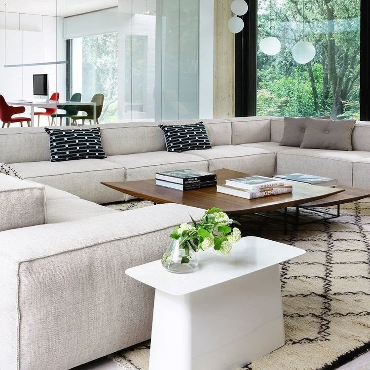 Modular Sectional Couchs