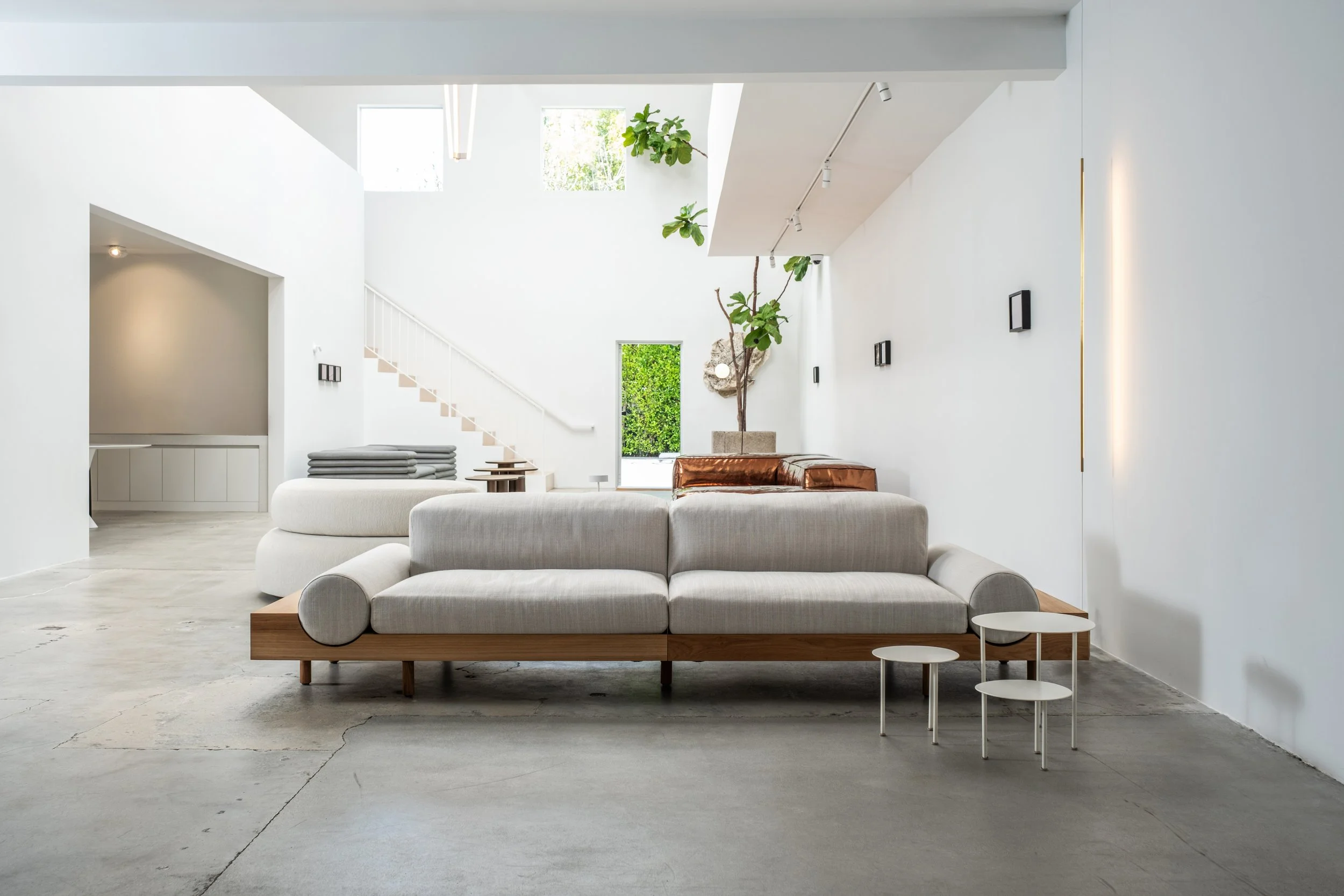 The Anatomy of a Curated Space