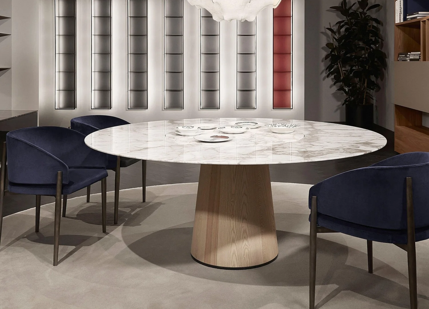 Frank Dining Chair by Piero Lissoni with sleek upholstered design