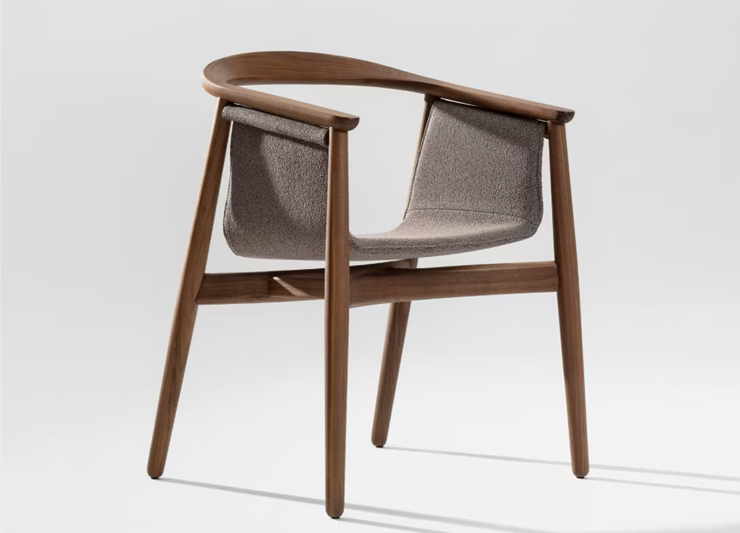 Pelle Dining Chair with freely hanging seat and round strut