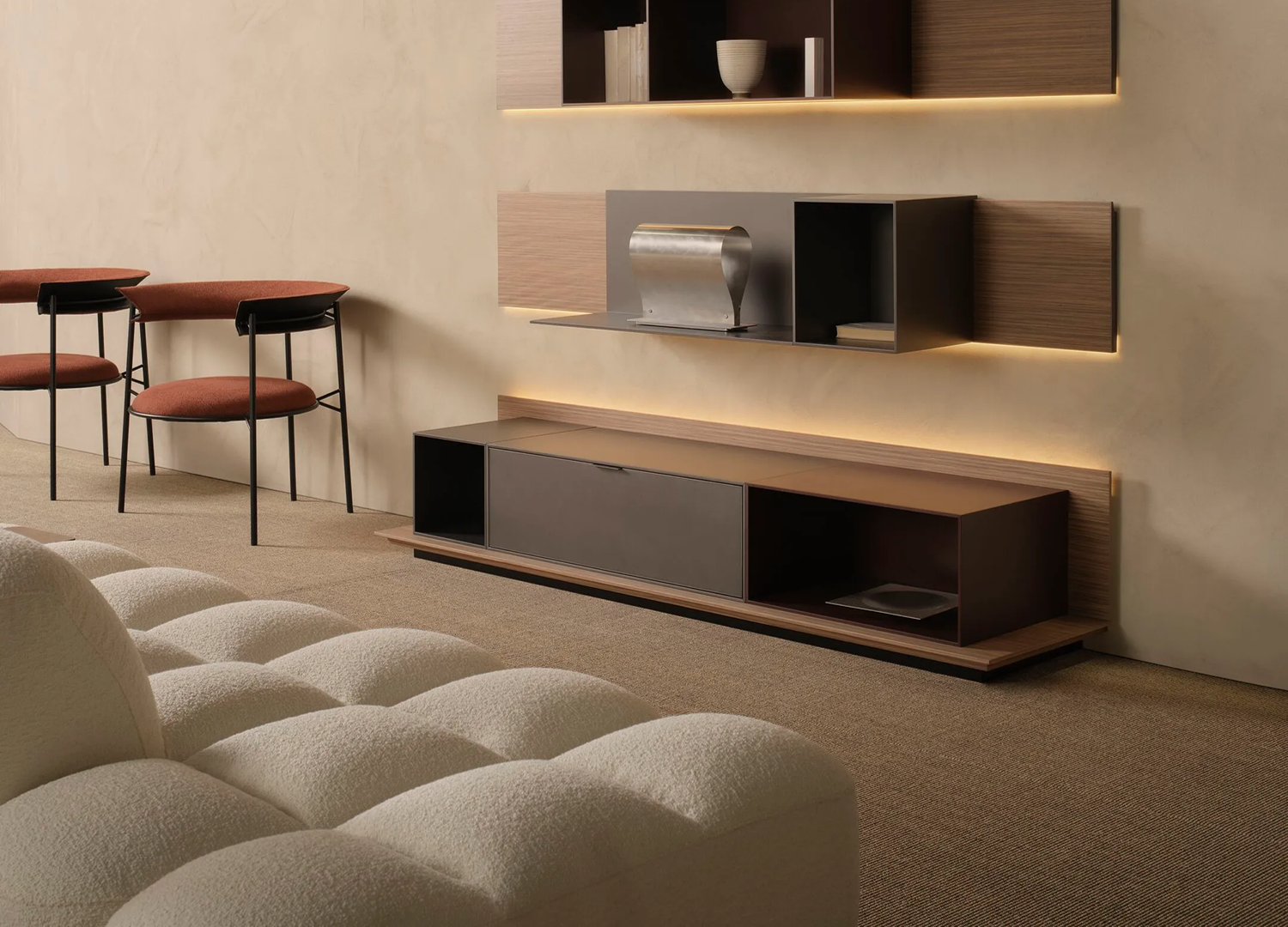 CANTLE contemporary seating with customizable fabric and leather options